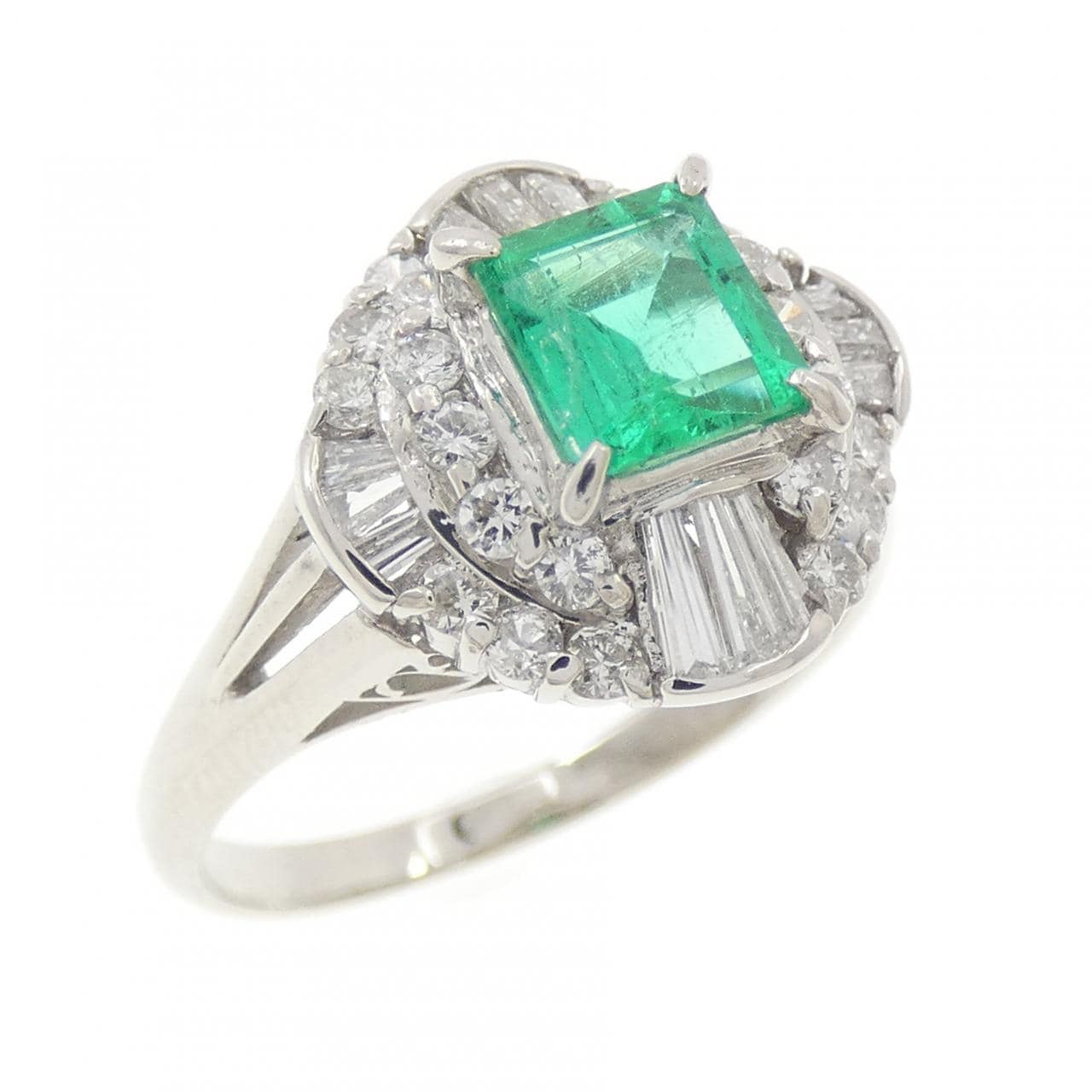 PT900 エメラルド リング 0.63CT