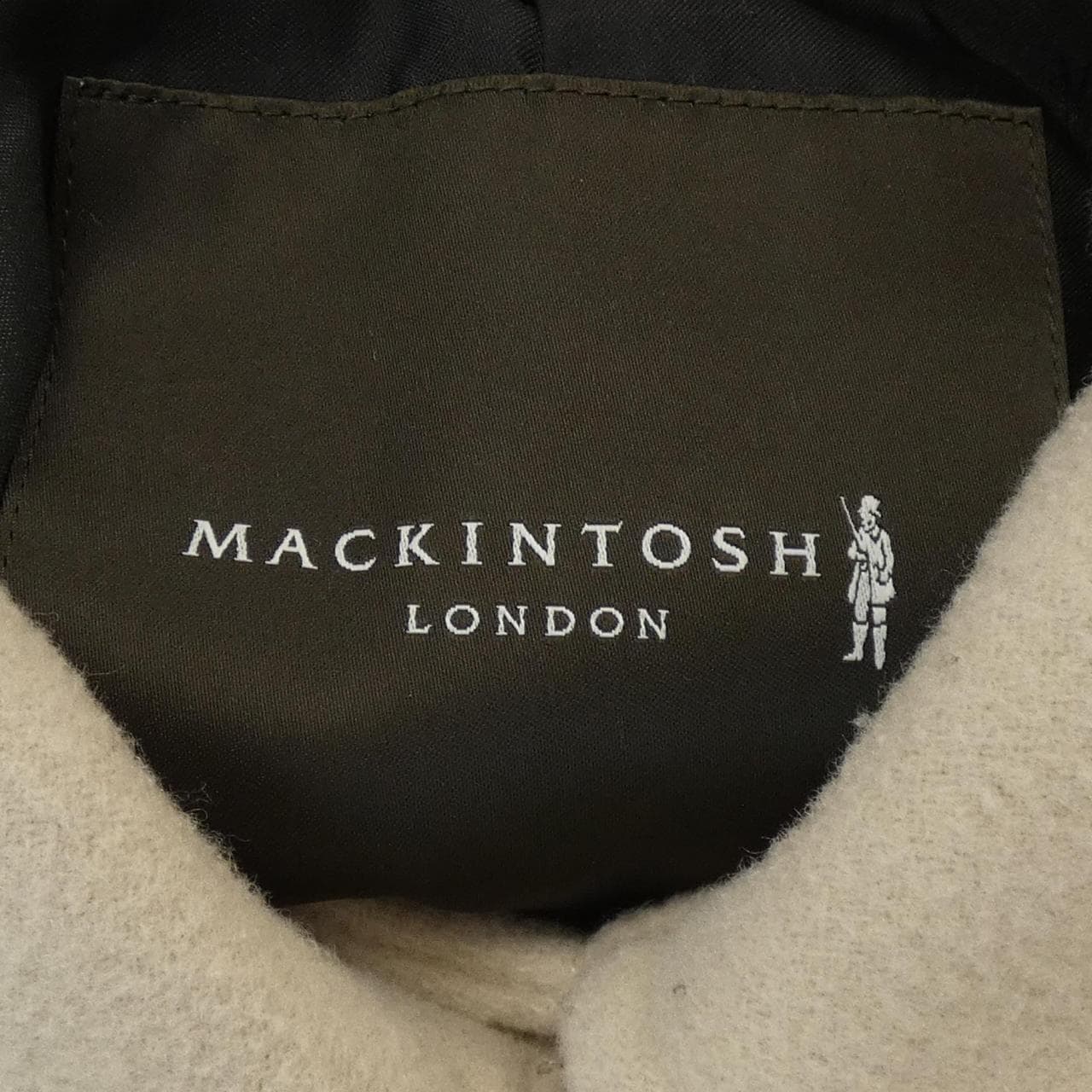 麥金塔倫敦MACKINTOSH LONDON大衣