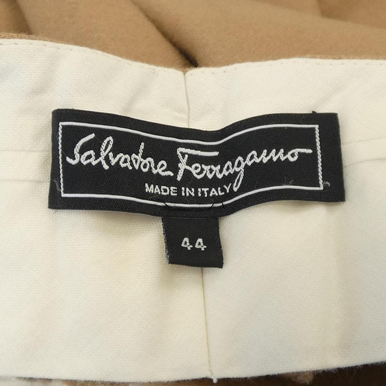 サルヴァトーレフェラガモ SALVATORE FERRAGAMO パンツ