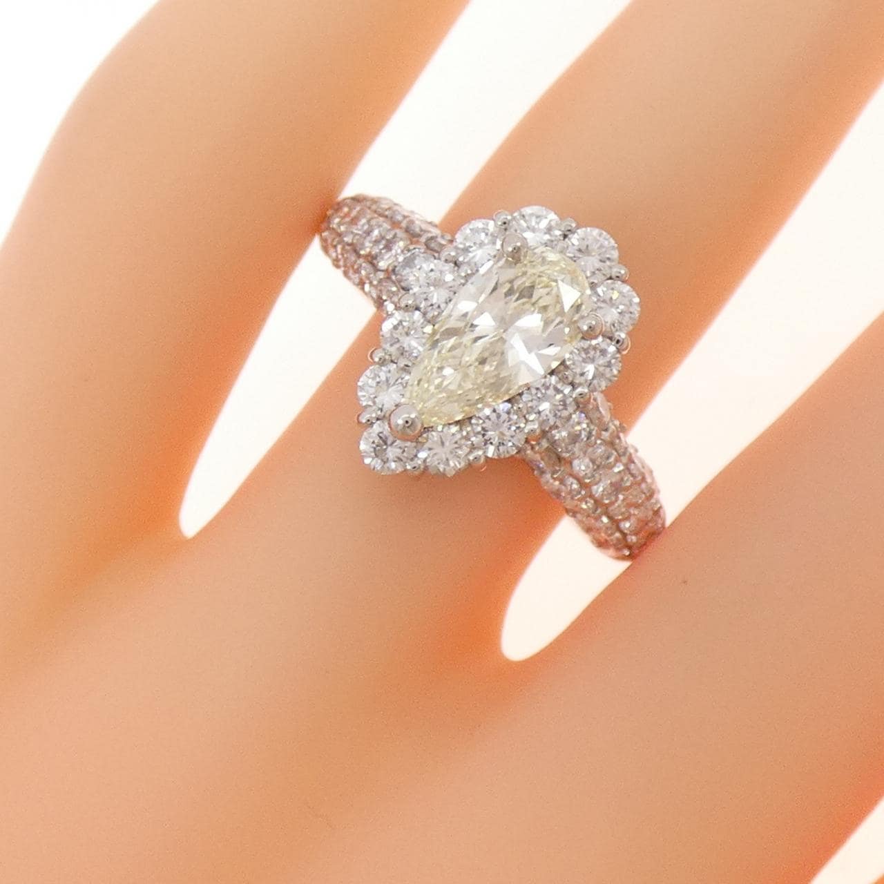 PT900 ダイヤモンド リング 1.034CT VLY VS2 ペアシェイプ