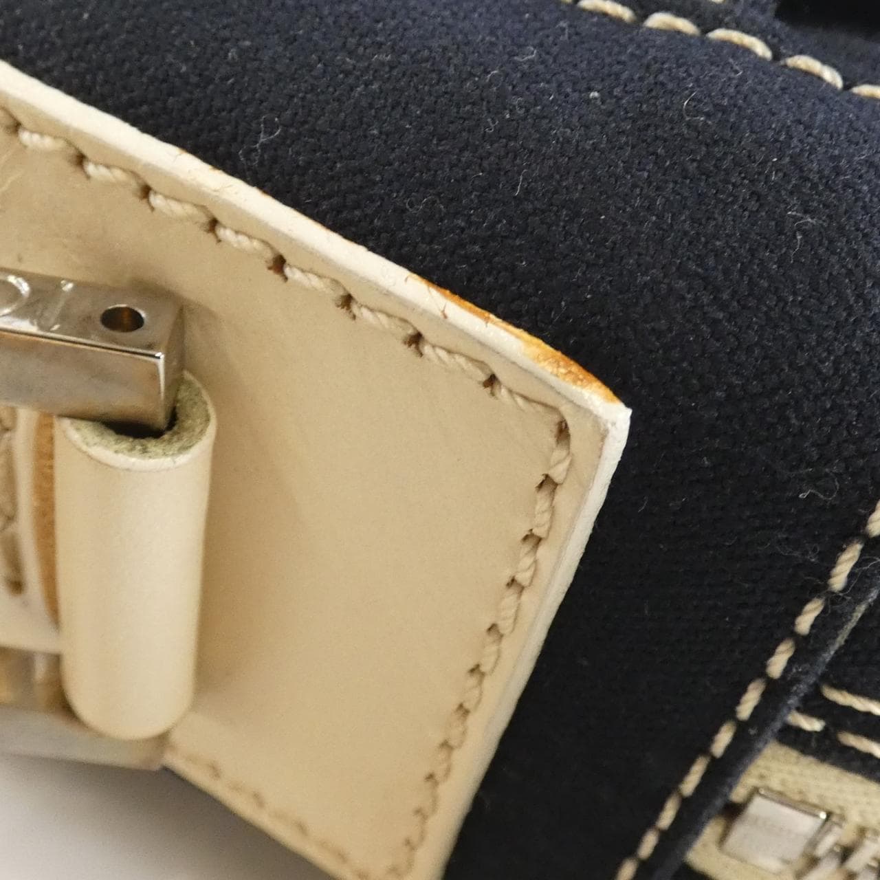 フェンディ 16428 ショルダーバッグ