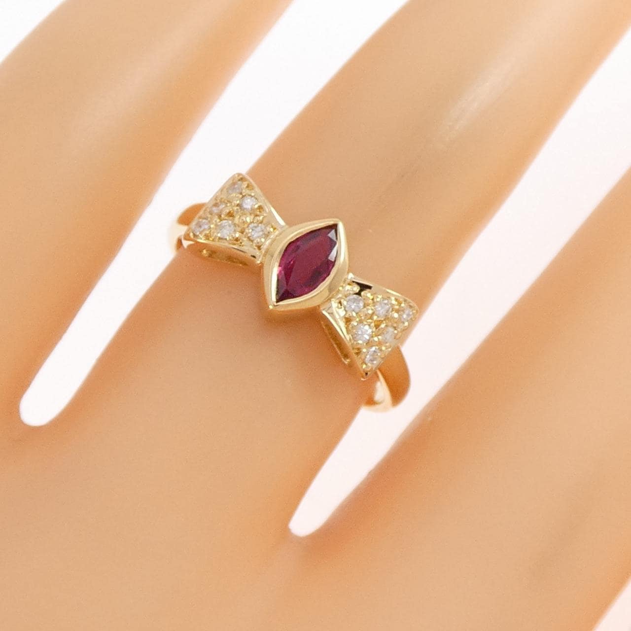 K18YG リボン ルビー リング 0.21CT