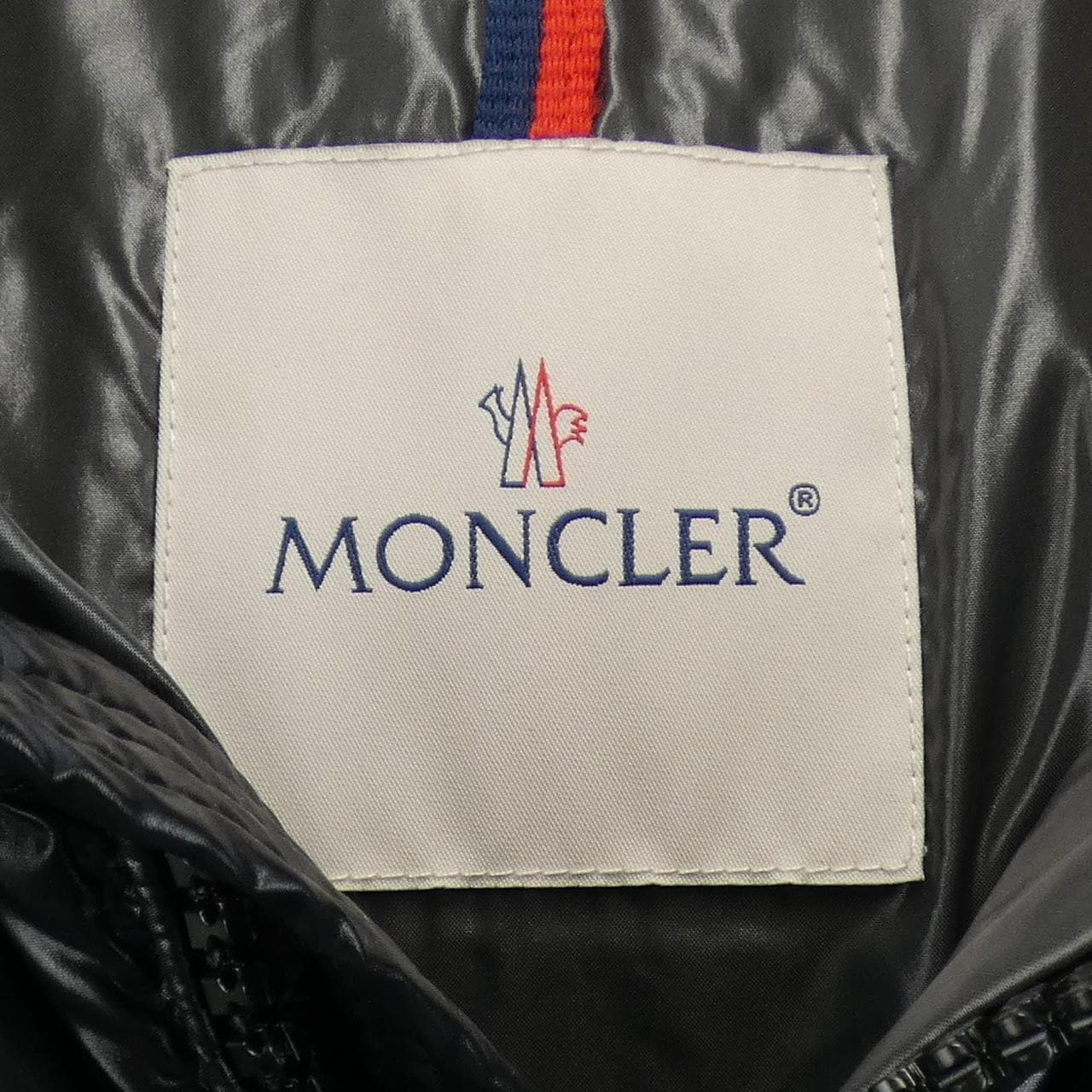 モンクレール MONCLER ダウンジャケット