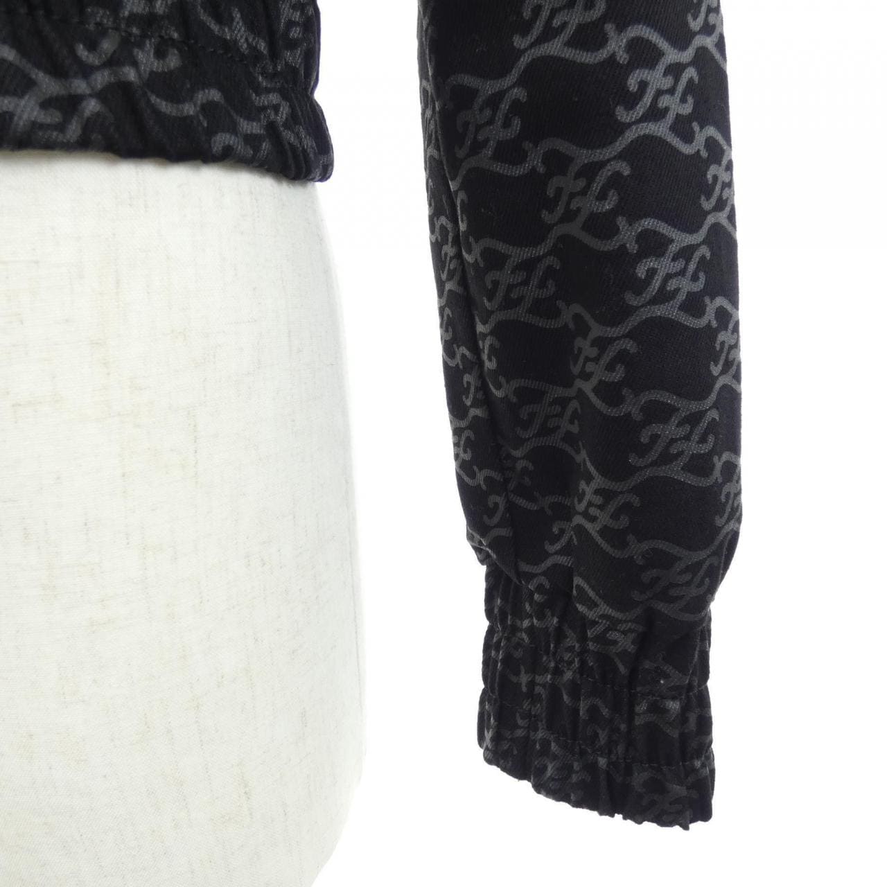 フェンディ FENDI FLF653 AGTZ デニムジャケット