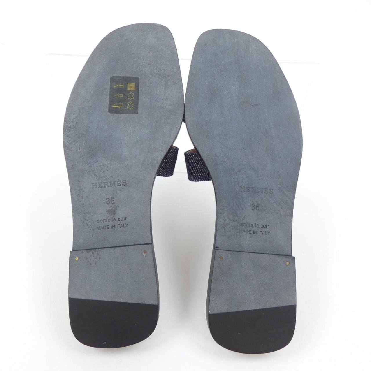 HERMES Oran 211242Z 涼鞋