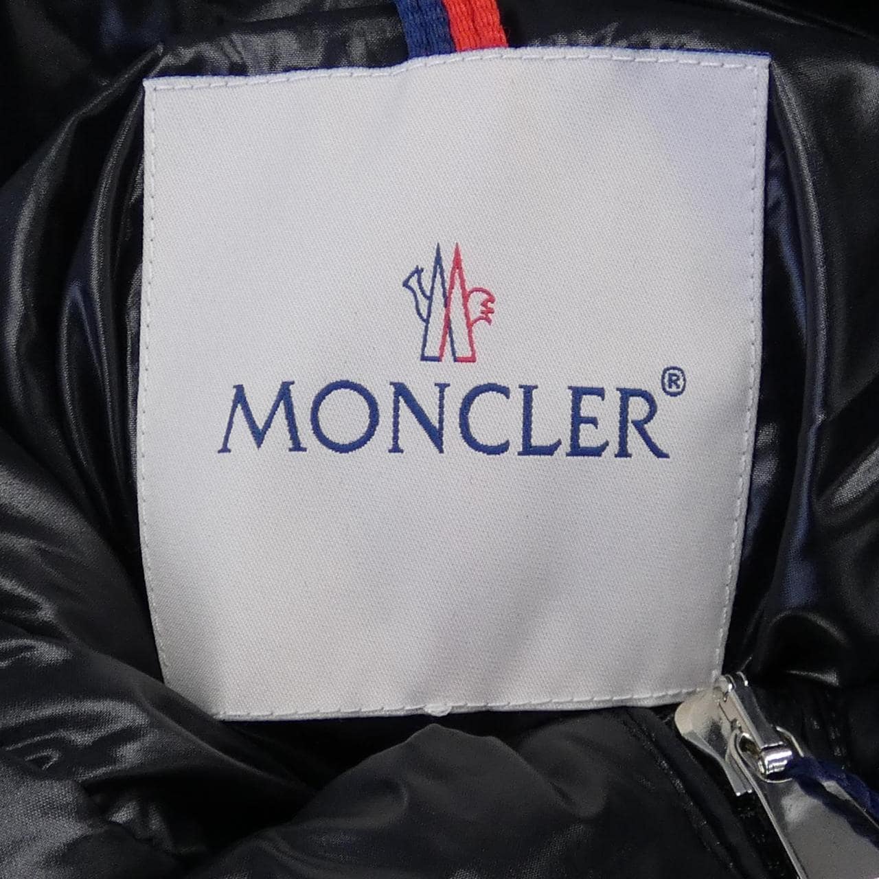 モンクレール MONCLER ダウンジャケット