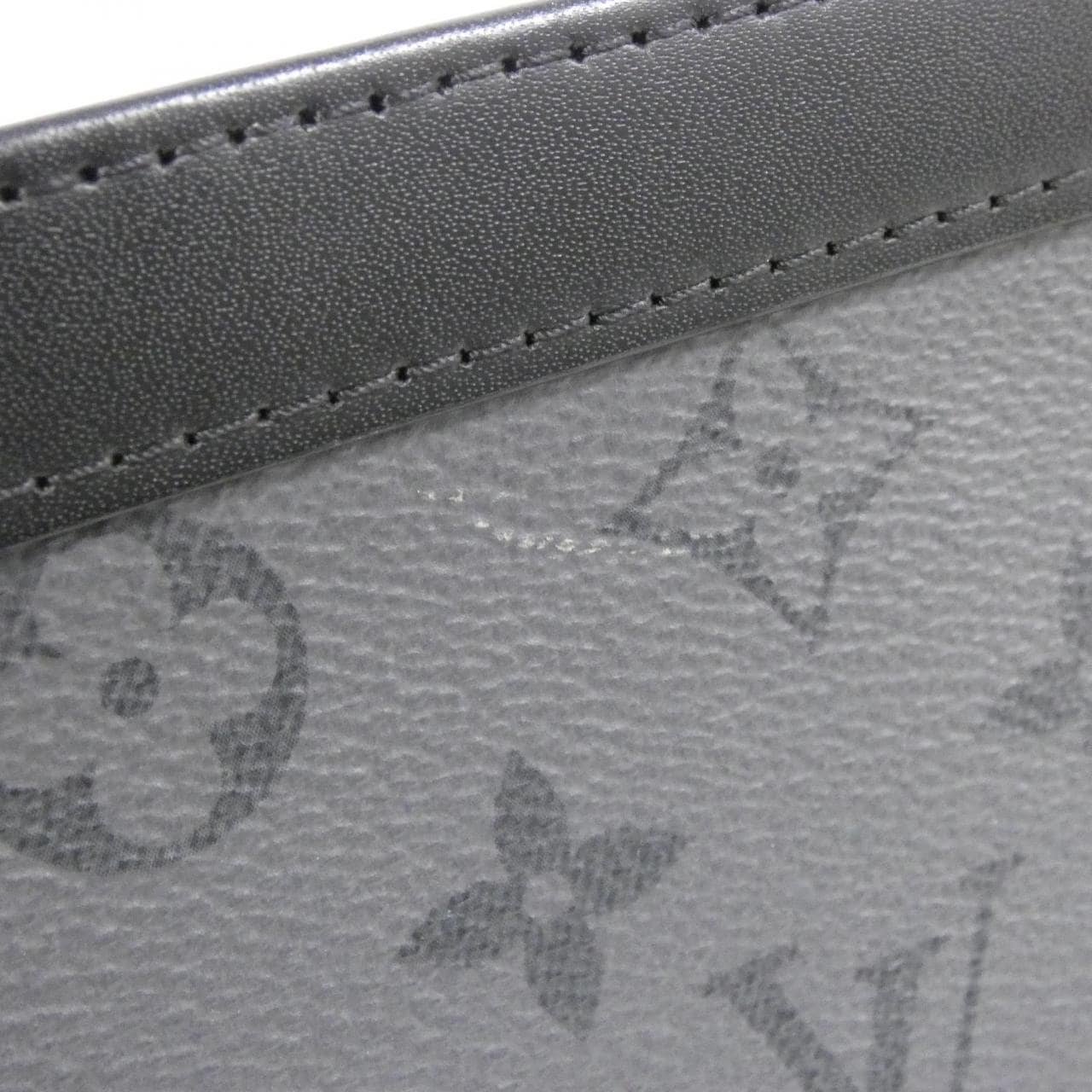 ルイヴィトン モノグラム エクリプス リバース ポシェット ヴォワヤージュ M69535 バッグ