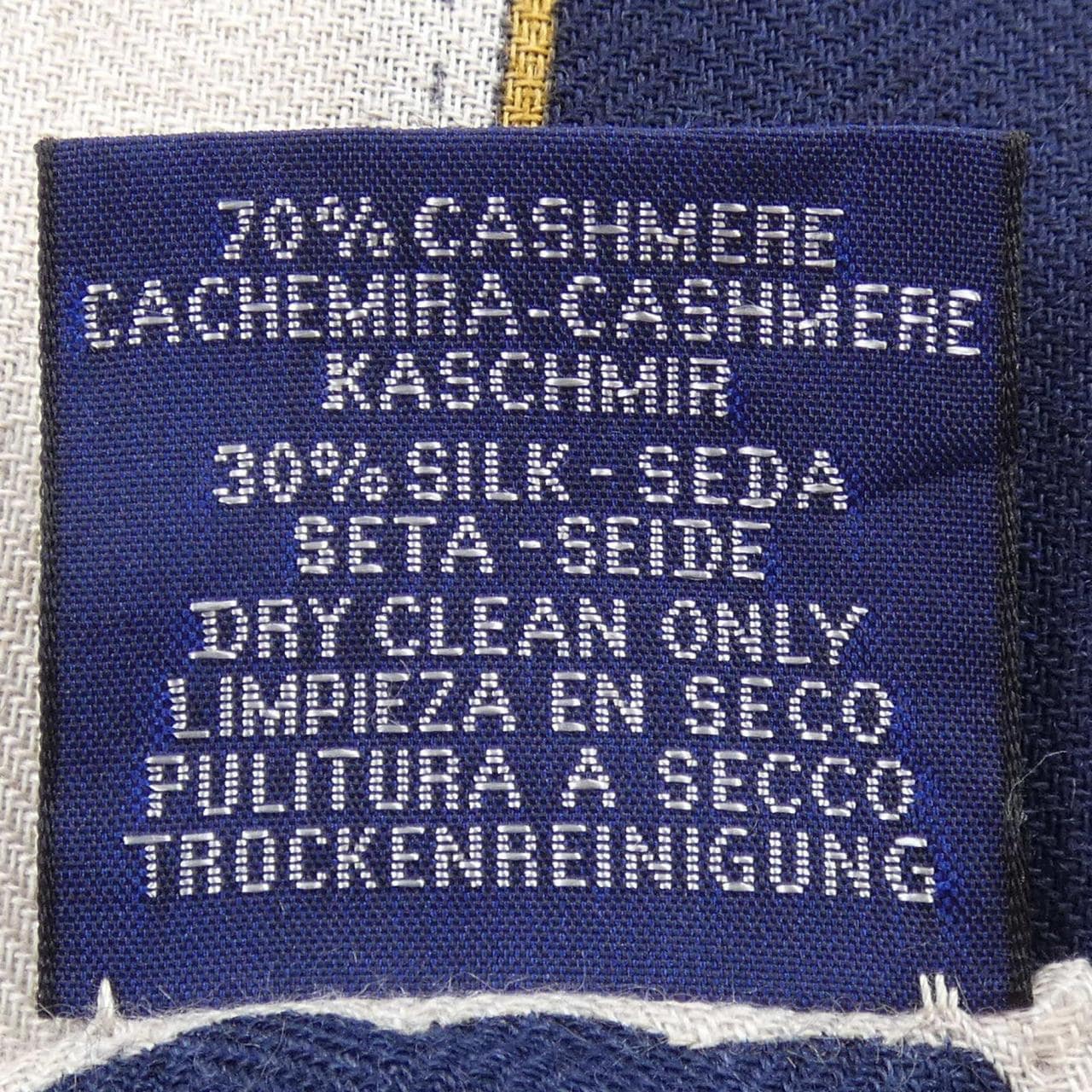 HERMES爱马仕披肩