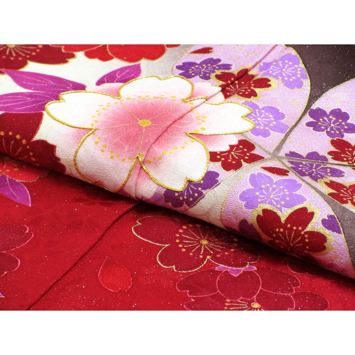 振袖　銀通しボカシ染　友禅金彩加工　刺繍入り