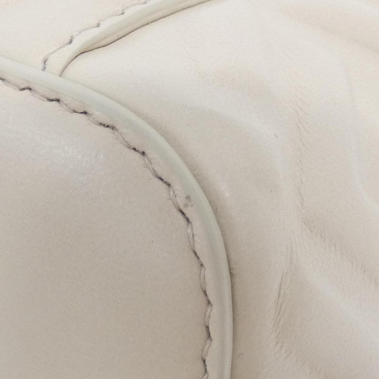 フェンディ 8BS108 AAJD ショルダーバッグ