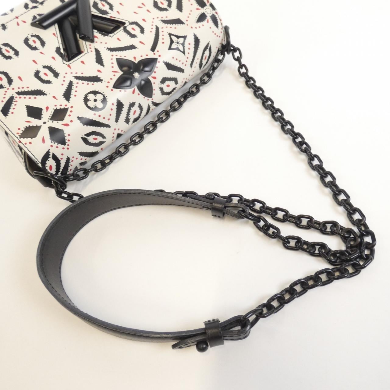 ルイヴィトン ツイスト MM M50825 ショルダーバッグ