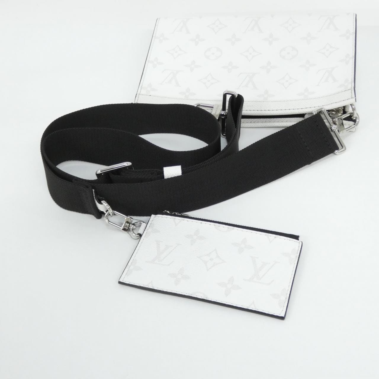 ルイヴィトン タイガラマ ガストン ウエアラブル ウォレット M30935 ショルダーバッグ