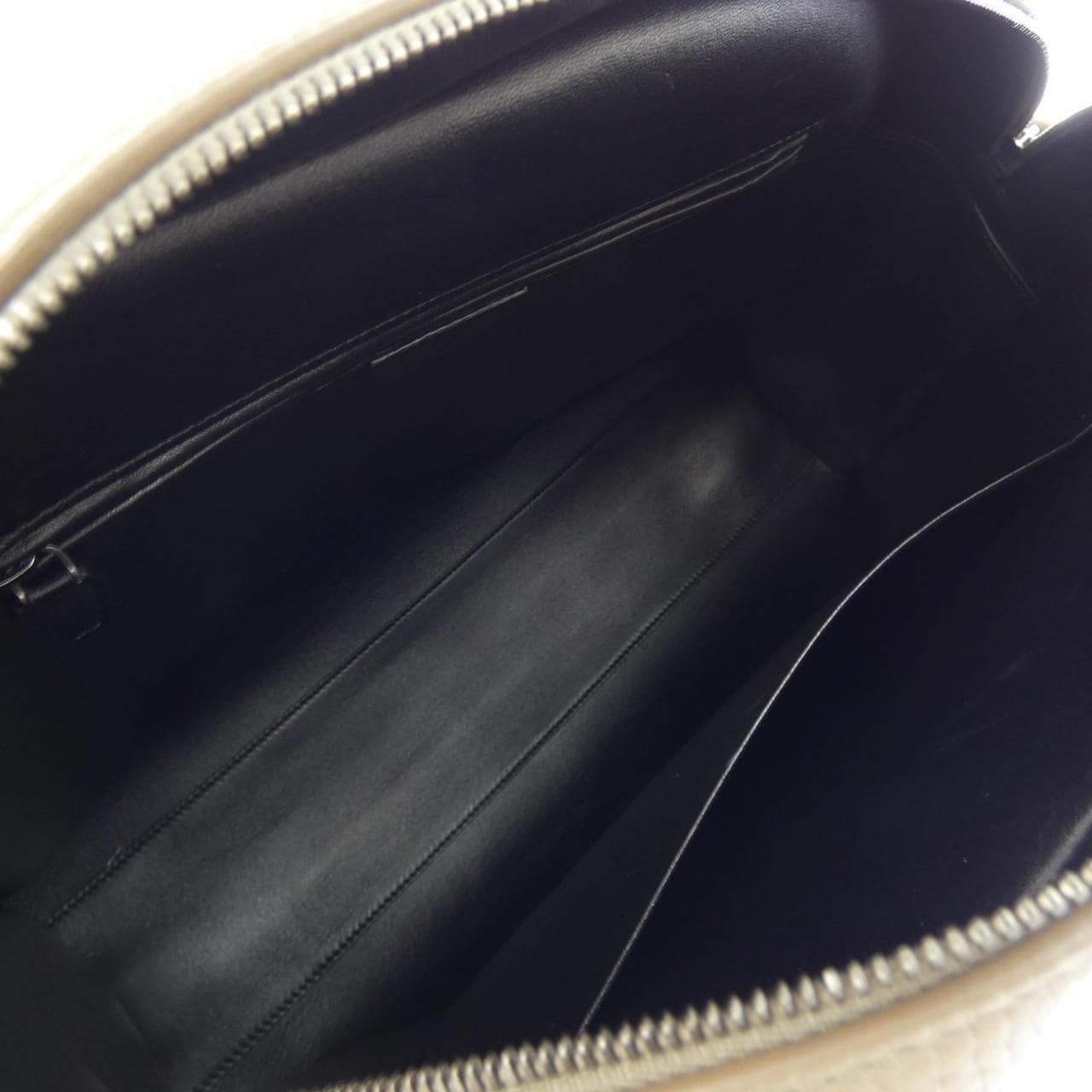 ザロウ THE ROW INDIA 15.75 W1594 L133 BAG