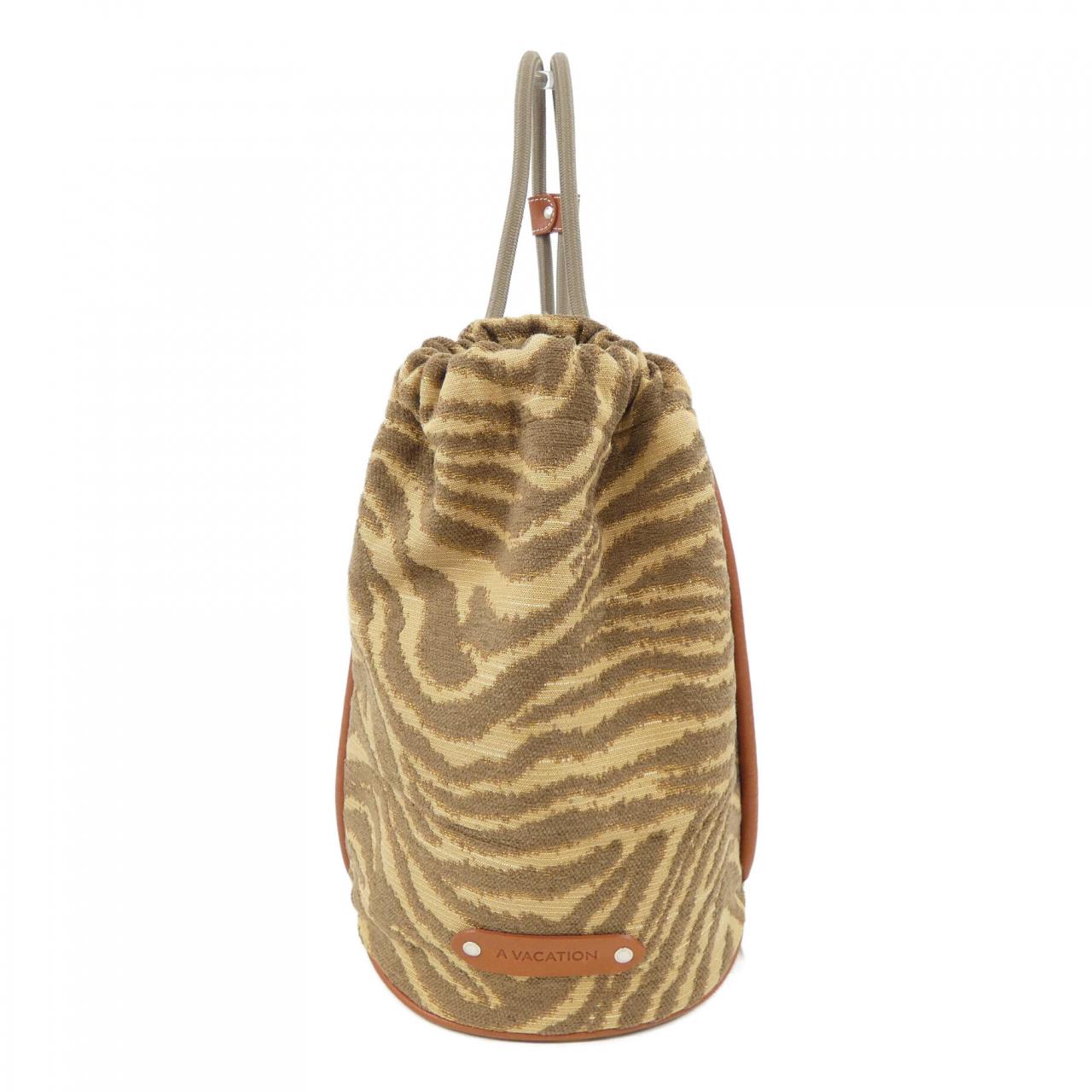 アヴァケーション A VACATION BAG
