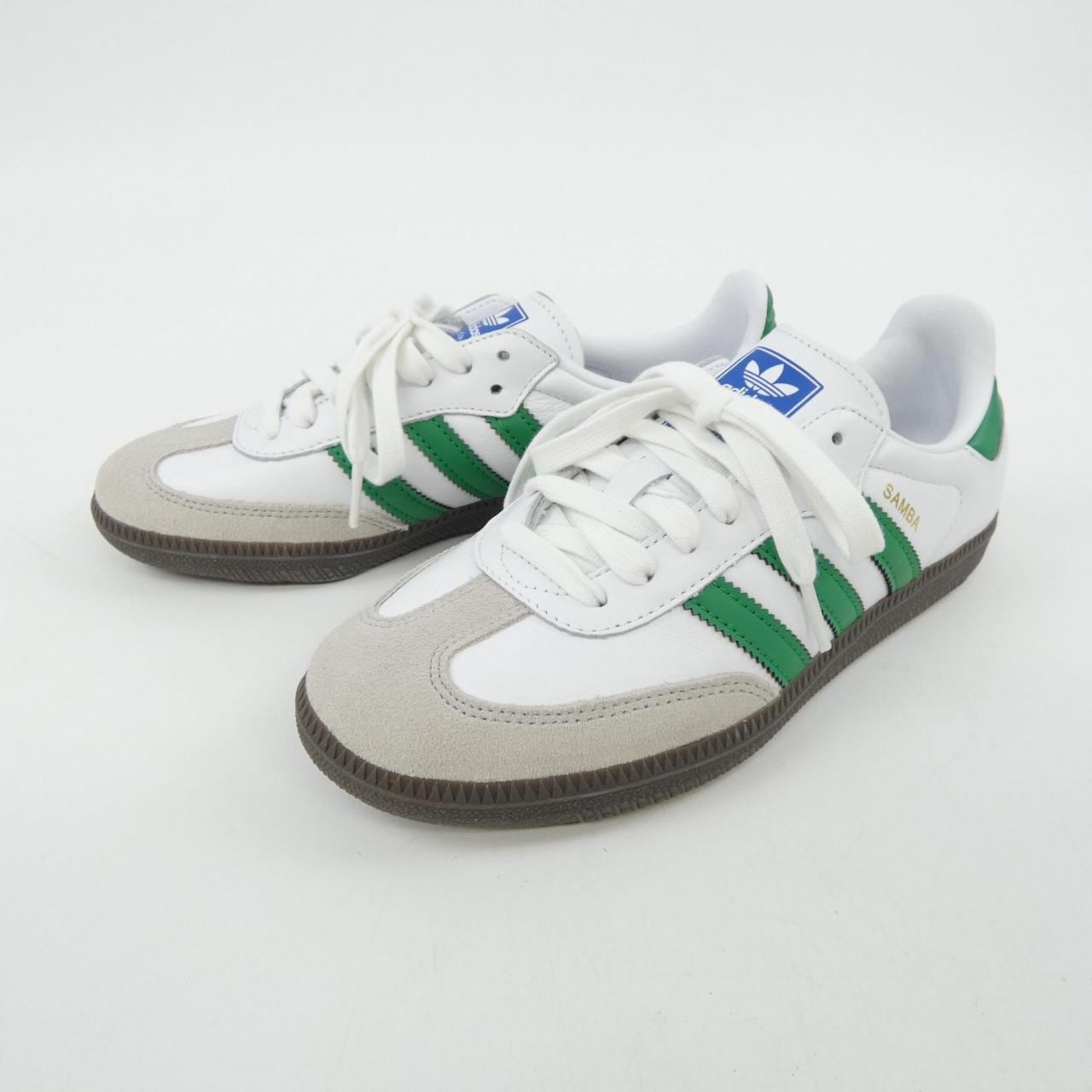 アディダス ADIDAS IG1024 スニーカー