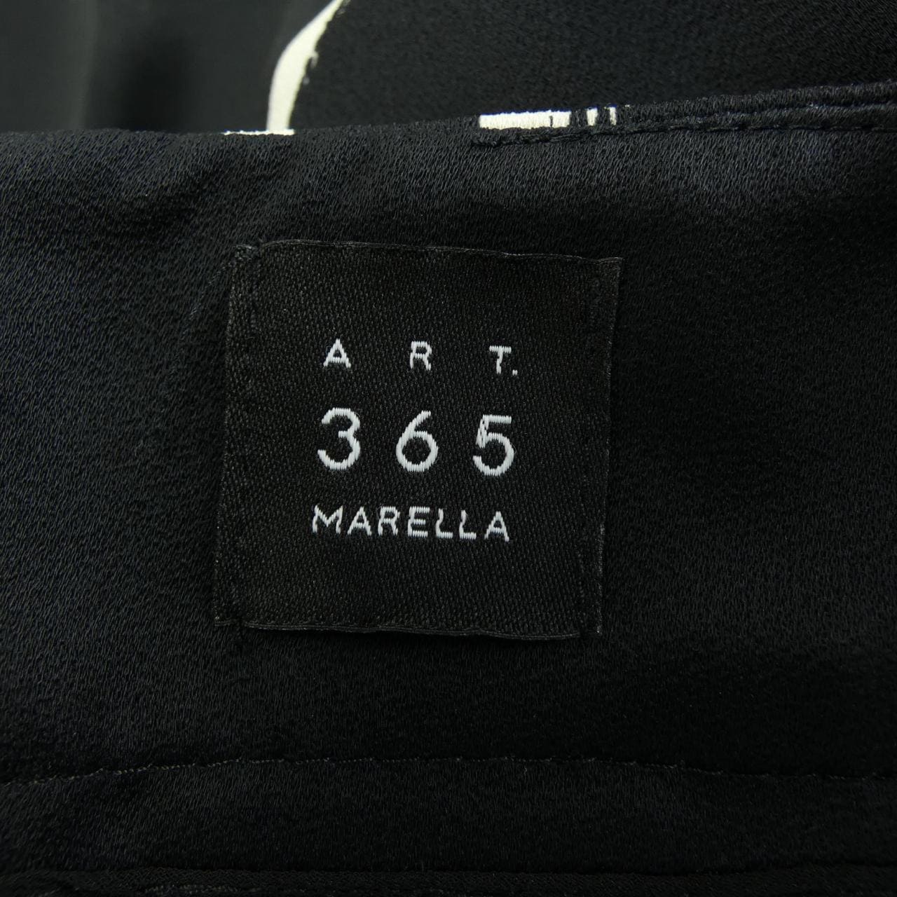 ART 365 MARELLA パンツ