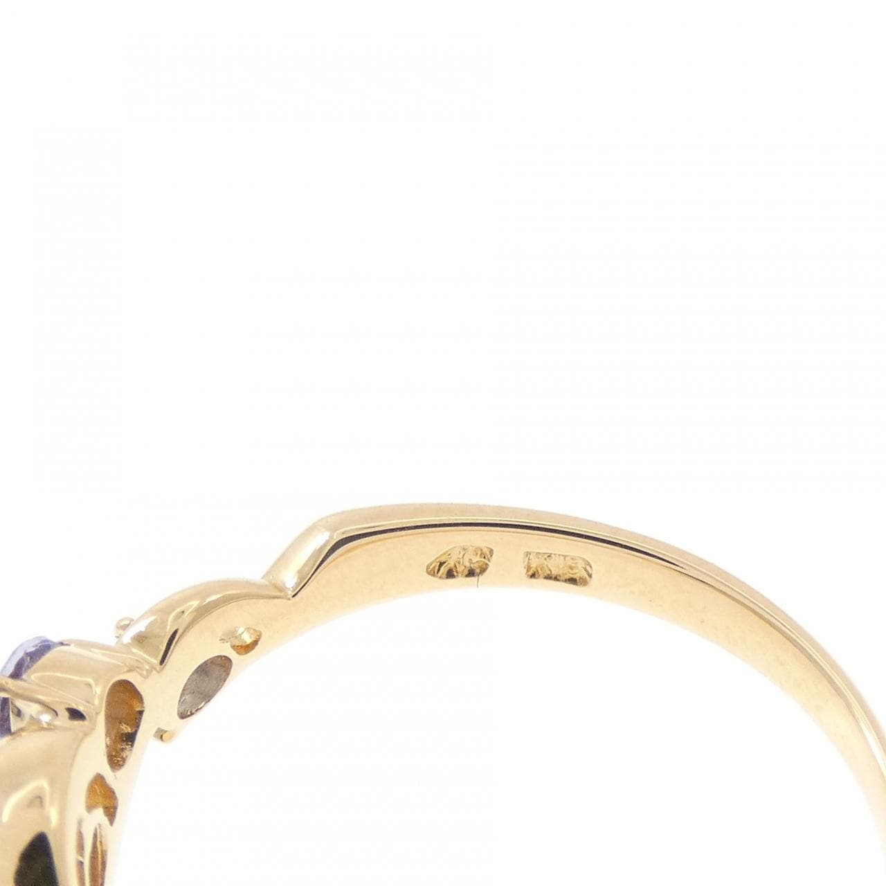 4゜C タンザナイト リング