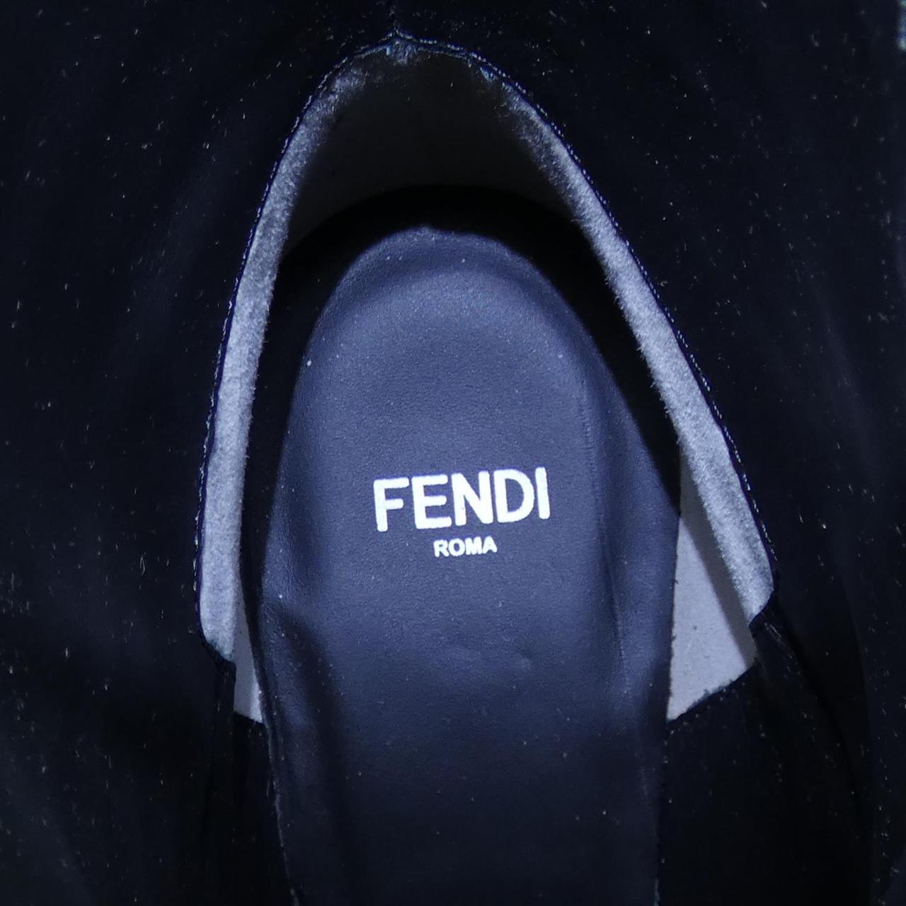 FENDI芬迪靴子