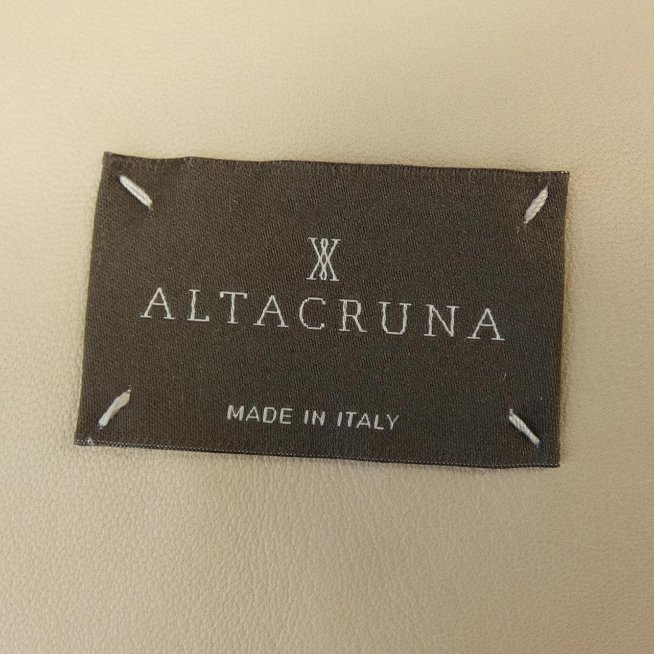 ALTACRUNA ムートンブルゾン