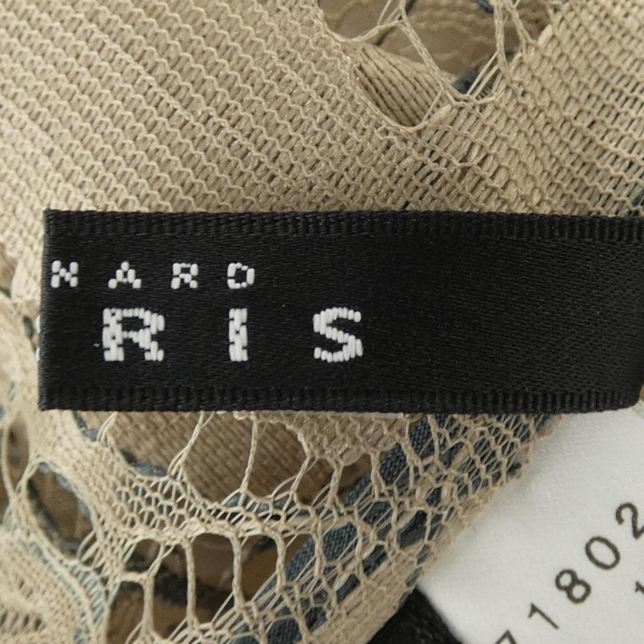 BERNARD PERRIS トップス