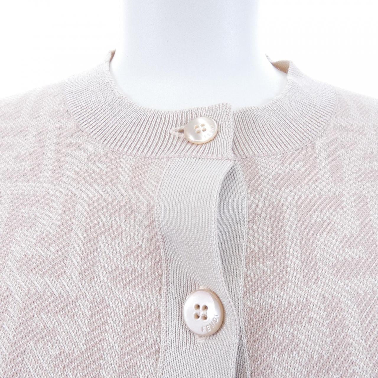 フェンディ FENDI FFモチーフ FZE566 AYM1 カーディガン