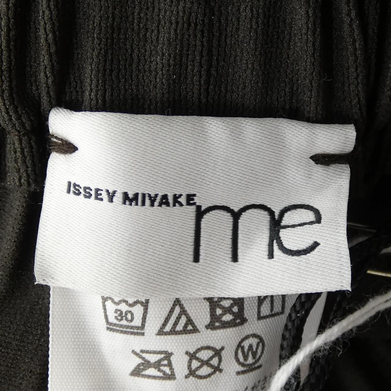 ミーイッセイミヤケ me ISSEY MIYAKE MI54KF737 パンツ