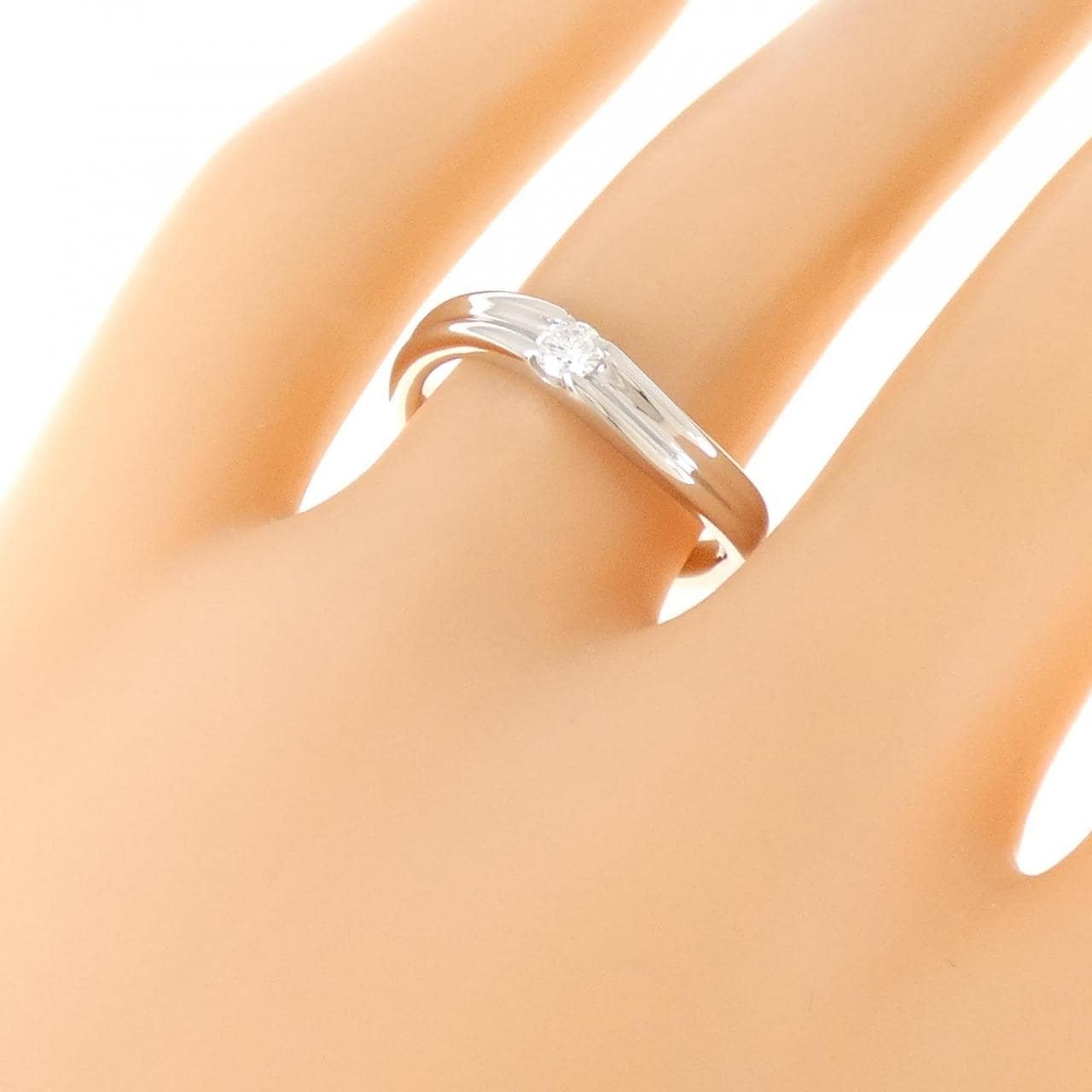 PT950 solitaire Diamond ring 0.10CT