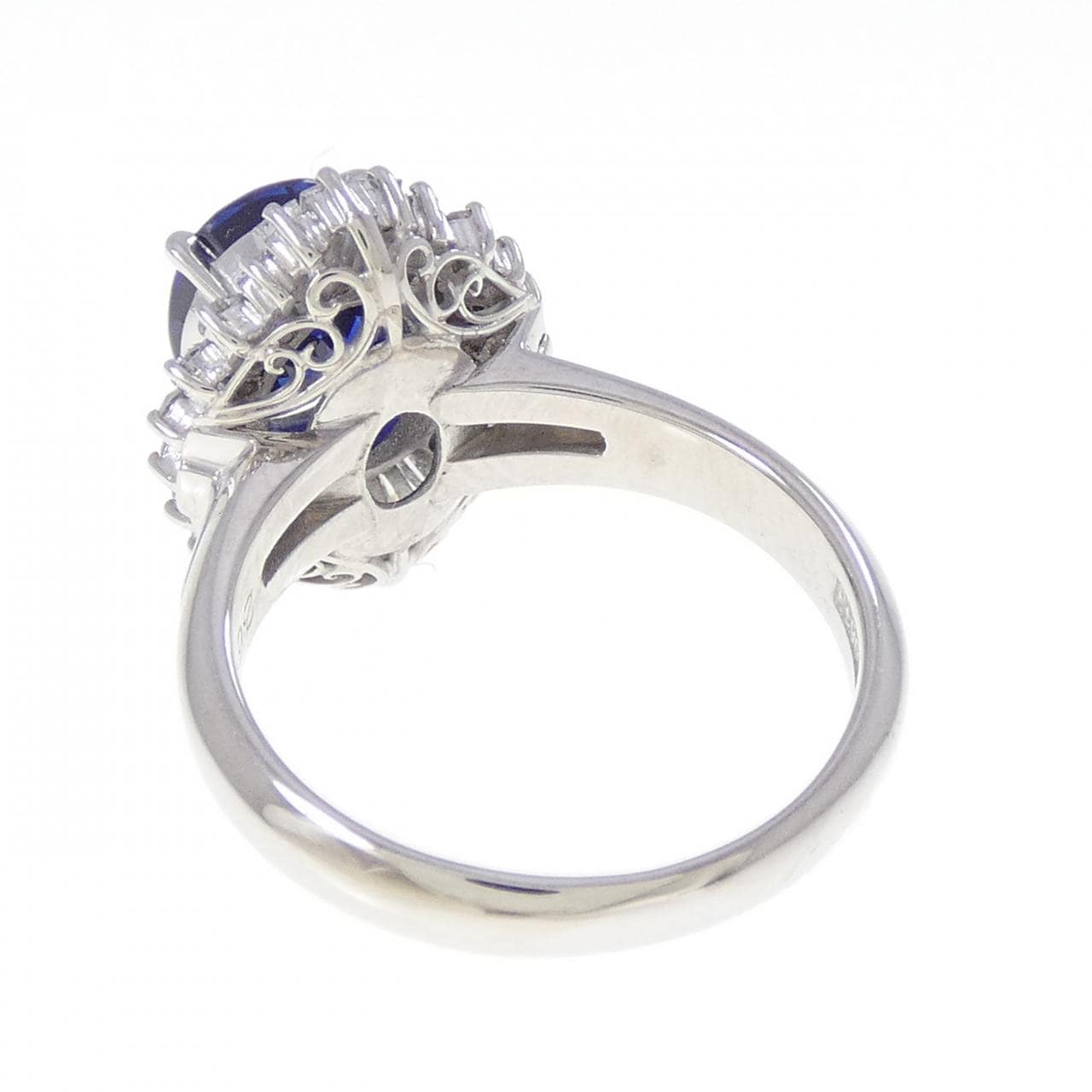 PT900 サファイヤ リング 2.64CT