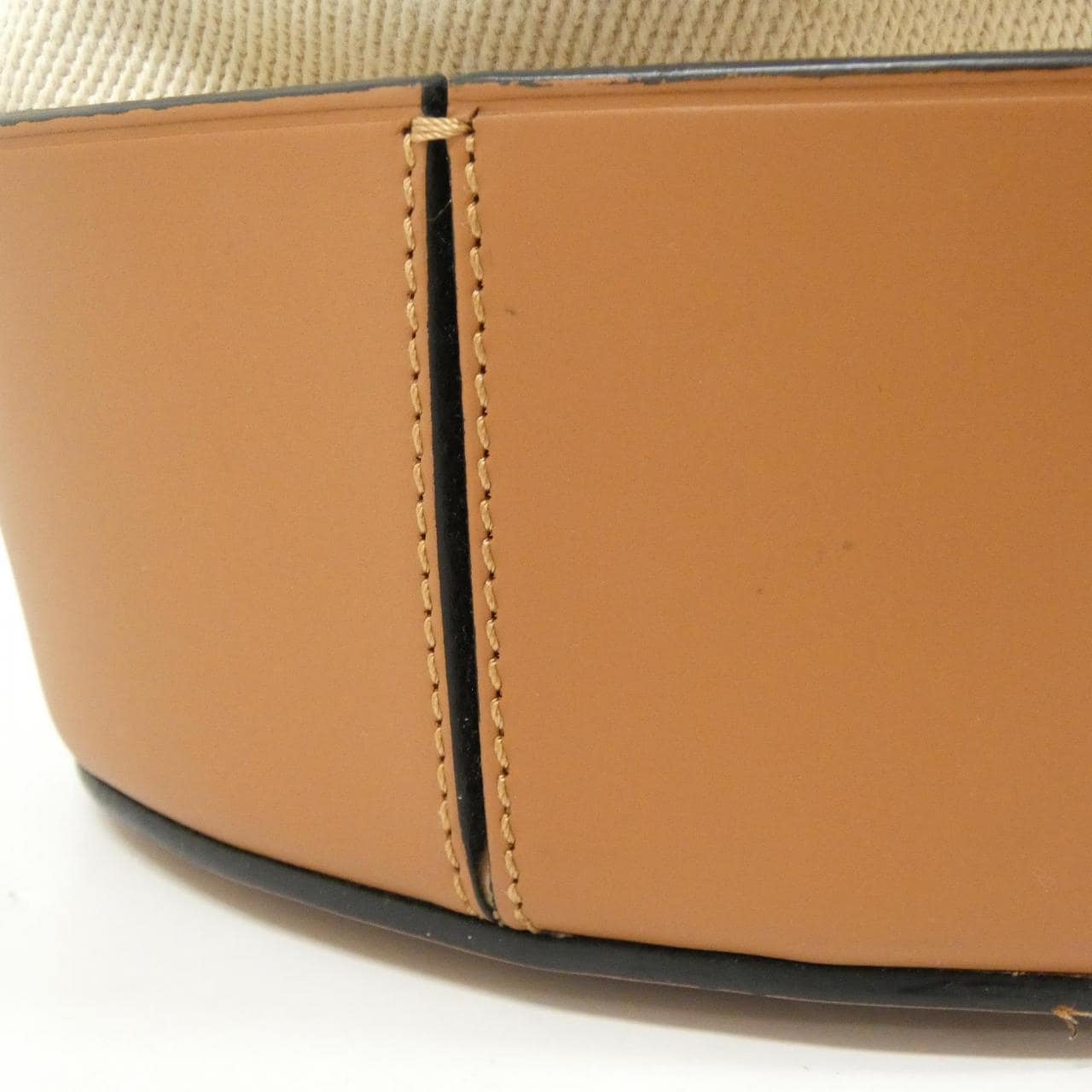 ロエベ BALLOON SMALL A710C31X66 ショルダーバッグ