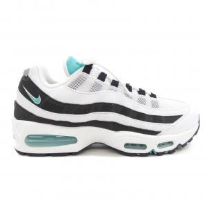 ナイキ NIKE スニーカー
