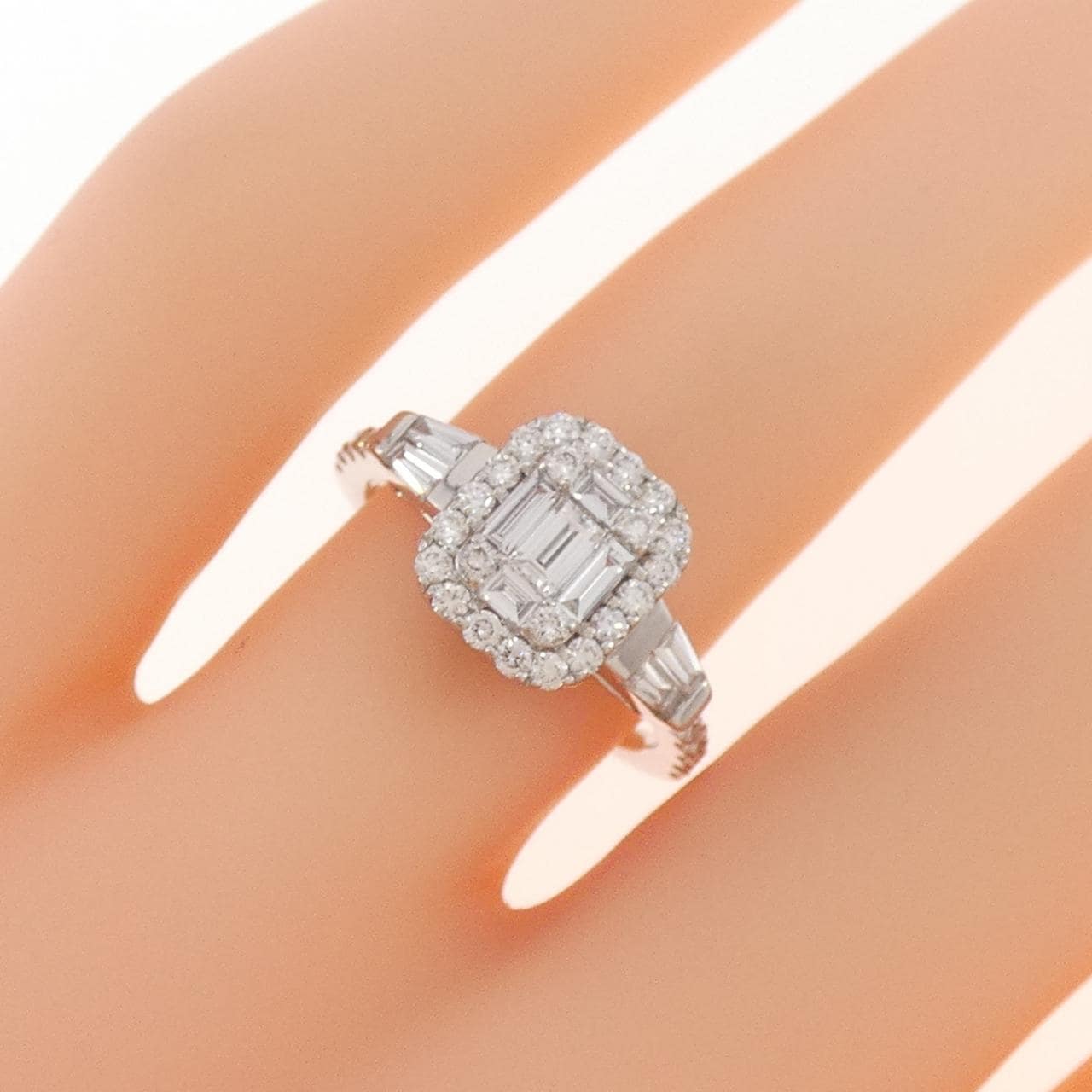 K18WG ダイヤモンド リング 0.78CT