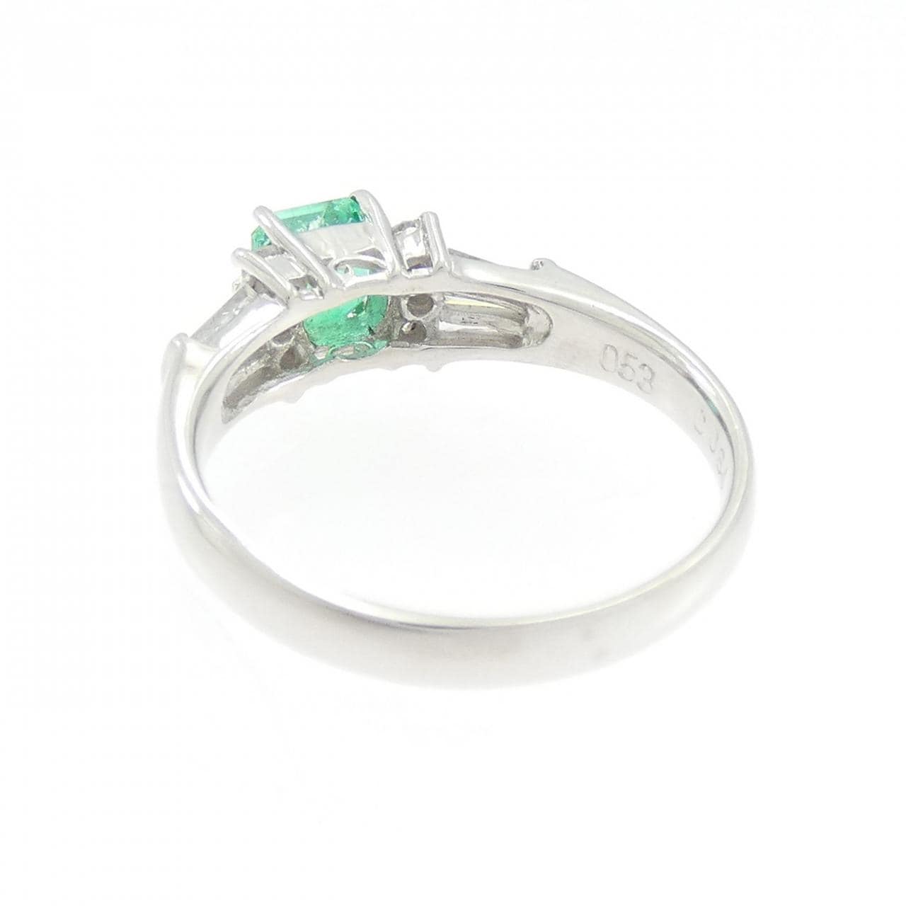 PT900 エメラルド リング 0.53CT