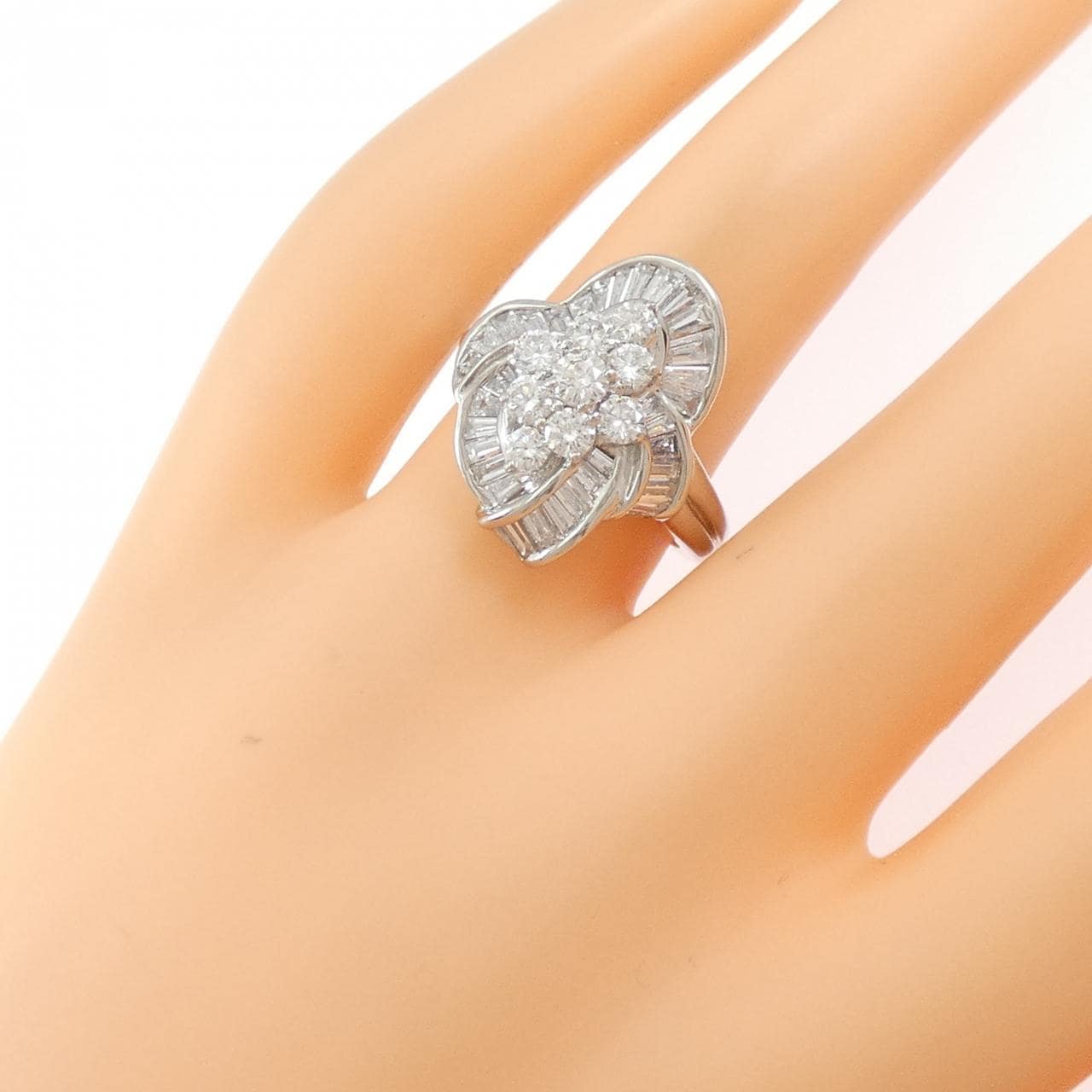 PT900 ダイヤモンド リング 0.74CT