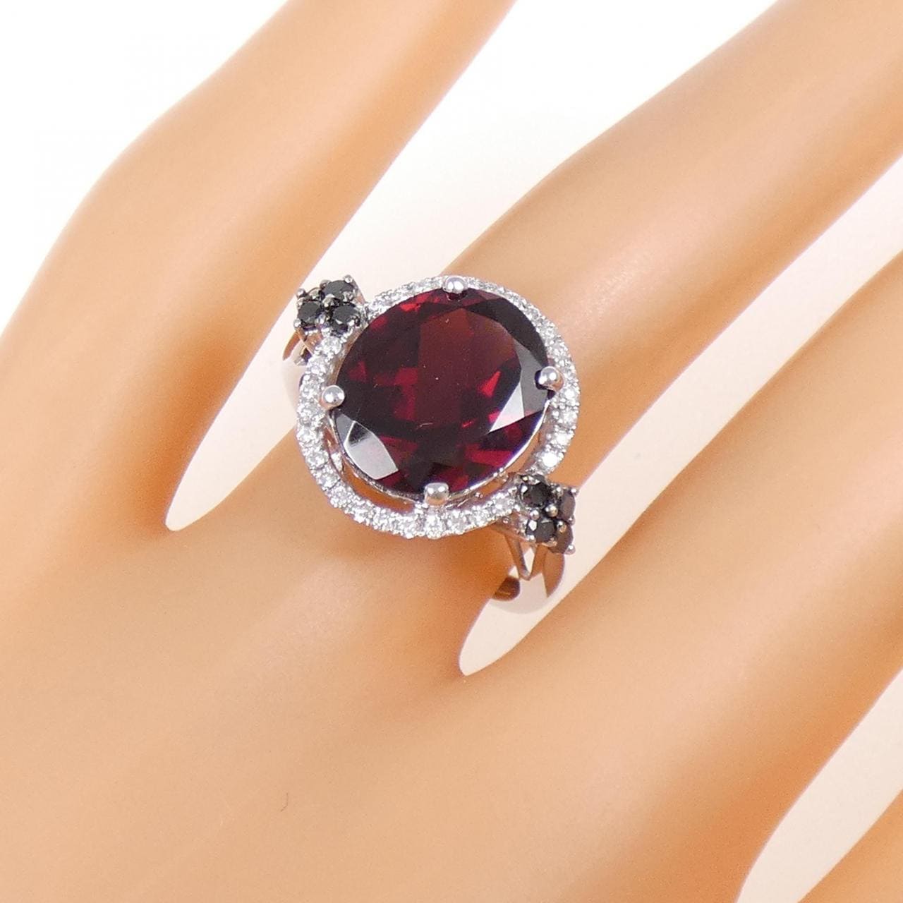 K18WG ガーネット リング 4.771CT