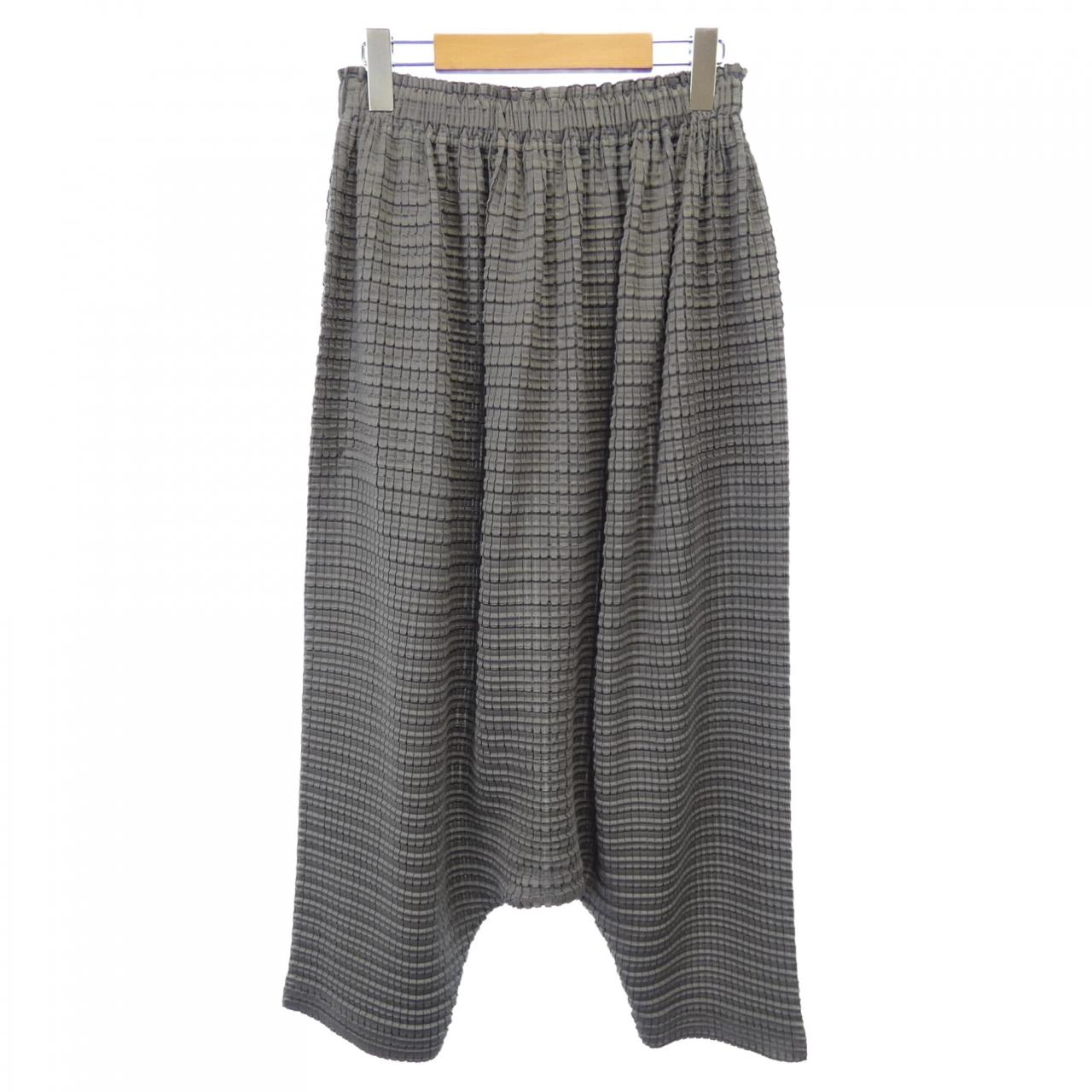 プリーツプリーズ PLEATS PLEASE パンツ