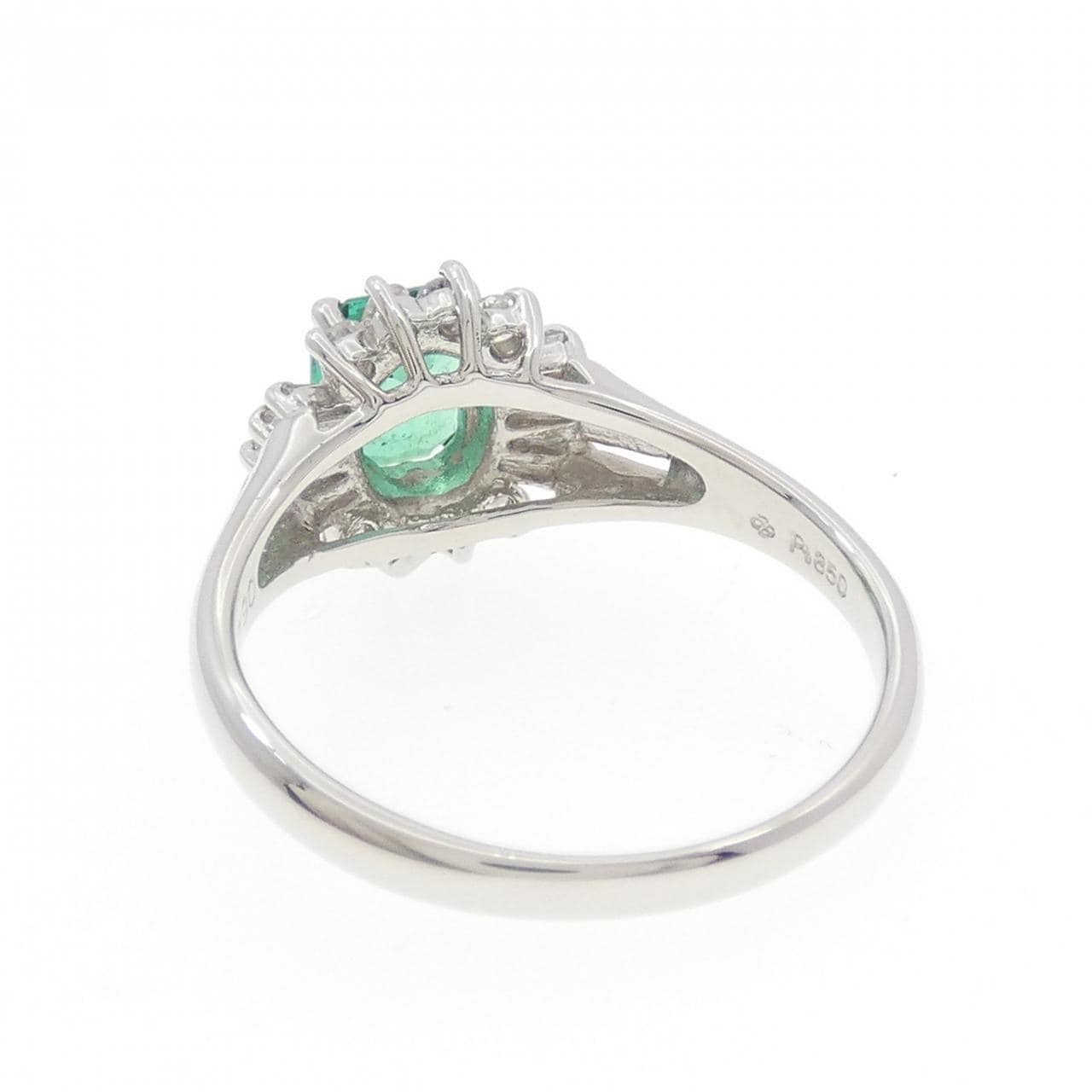 PT850 エメラルド リング 0.84CT