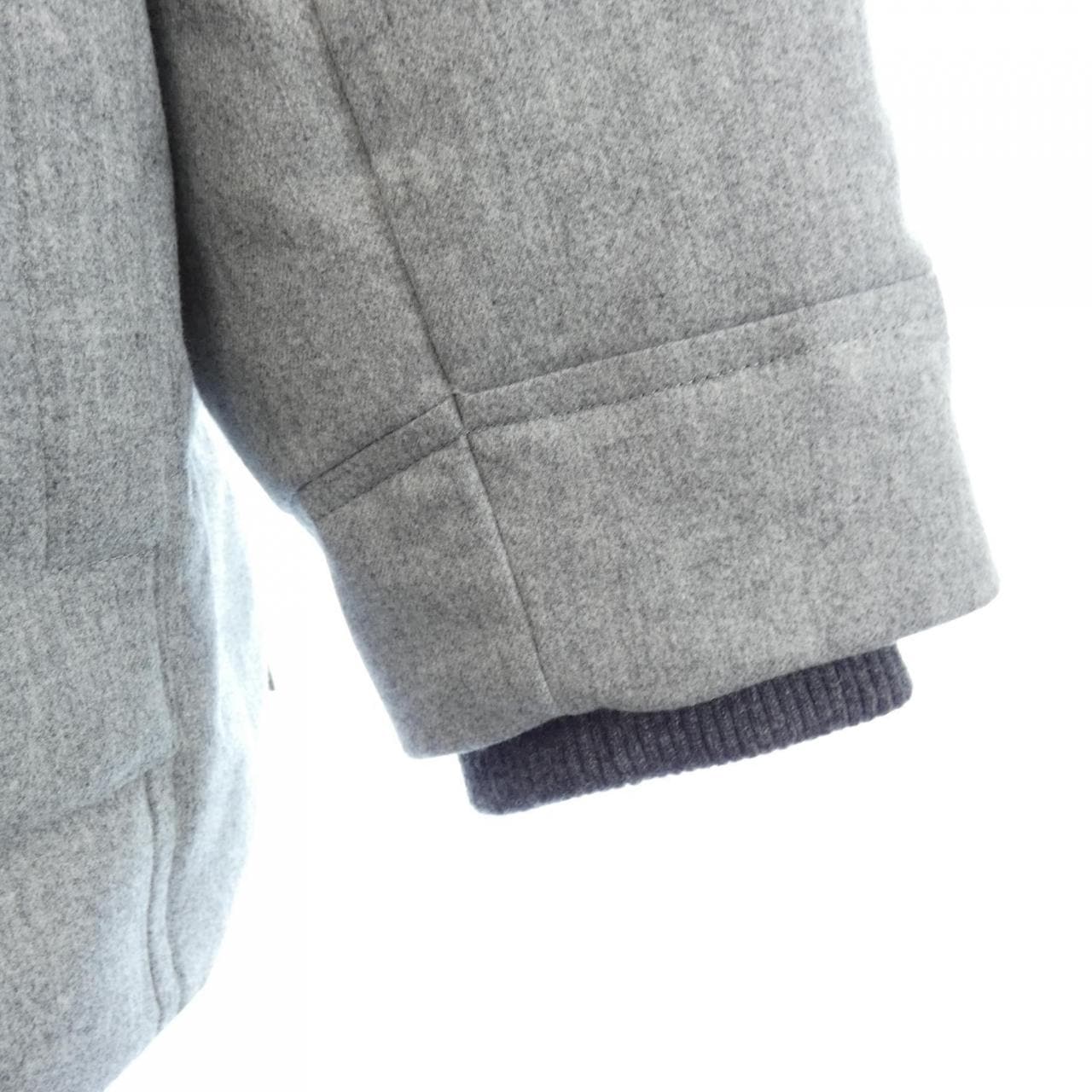 ブルネロクチネリ BRUNELLO CUCINELLI ダウンジャケット