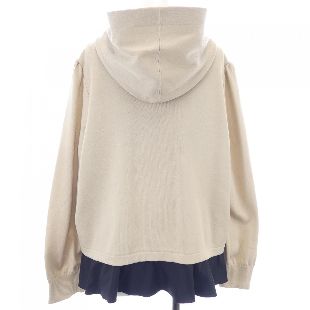 トゥービーシック TO BE CHIC パーカー