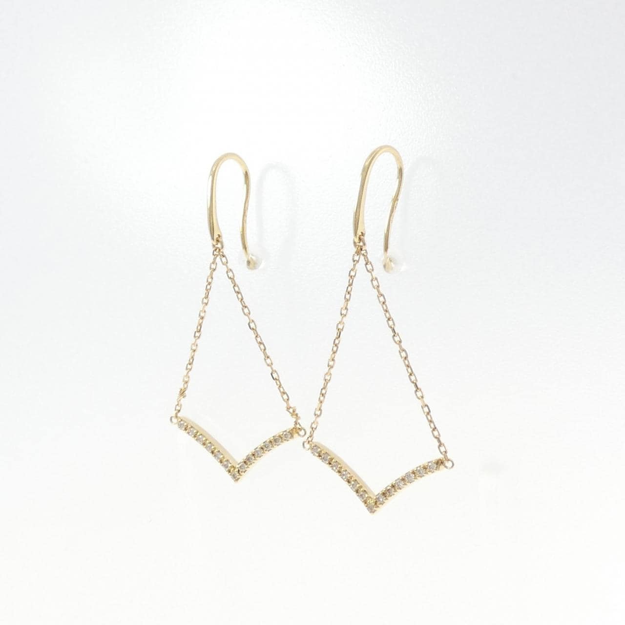 ココシュニック ダイヤモンド ピアス