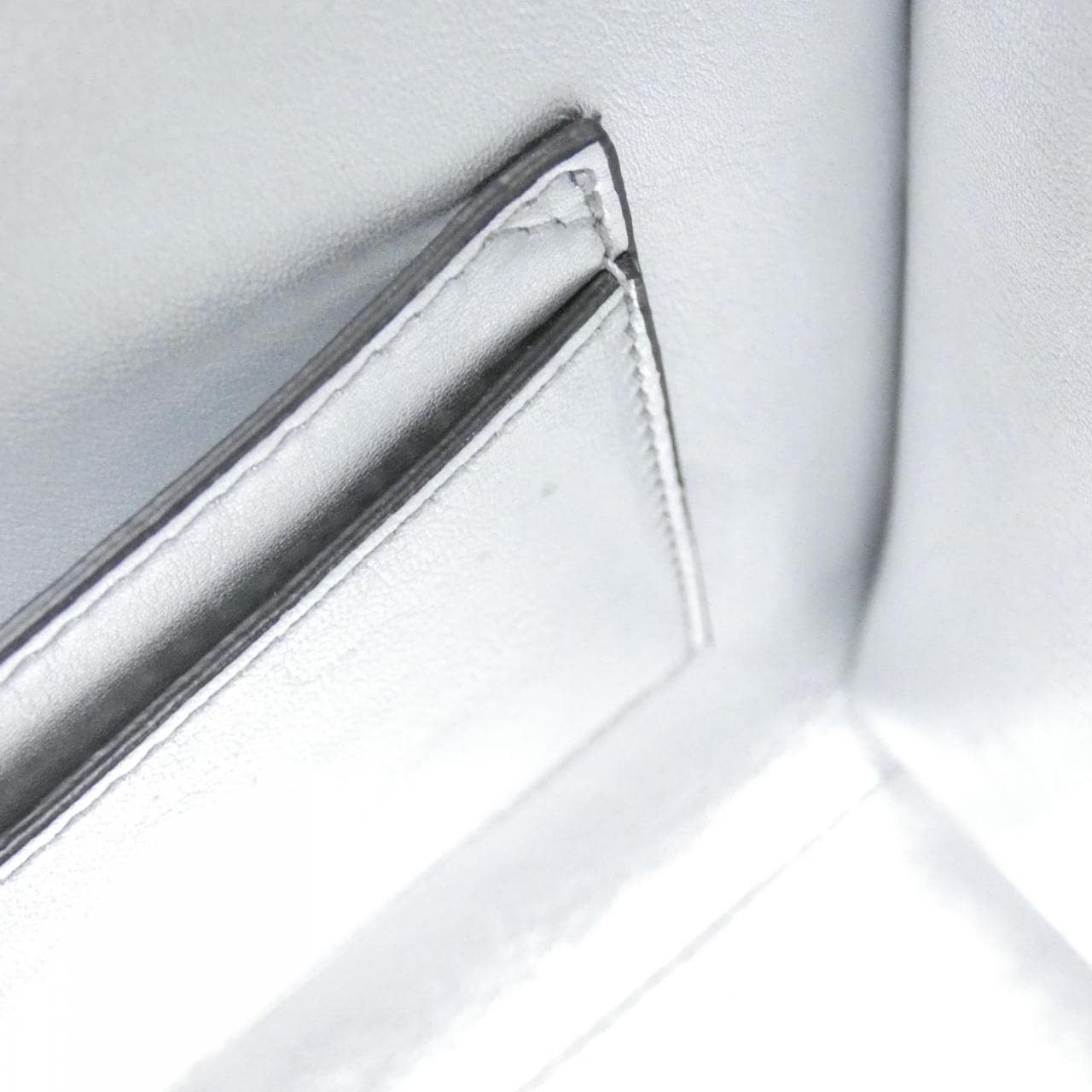 サルヴァトーレフェラガモ 21 1424 バッグ