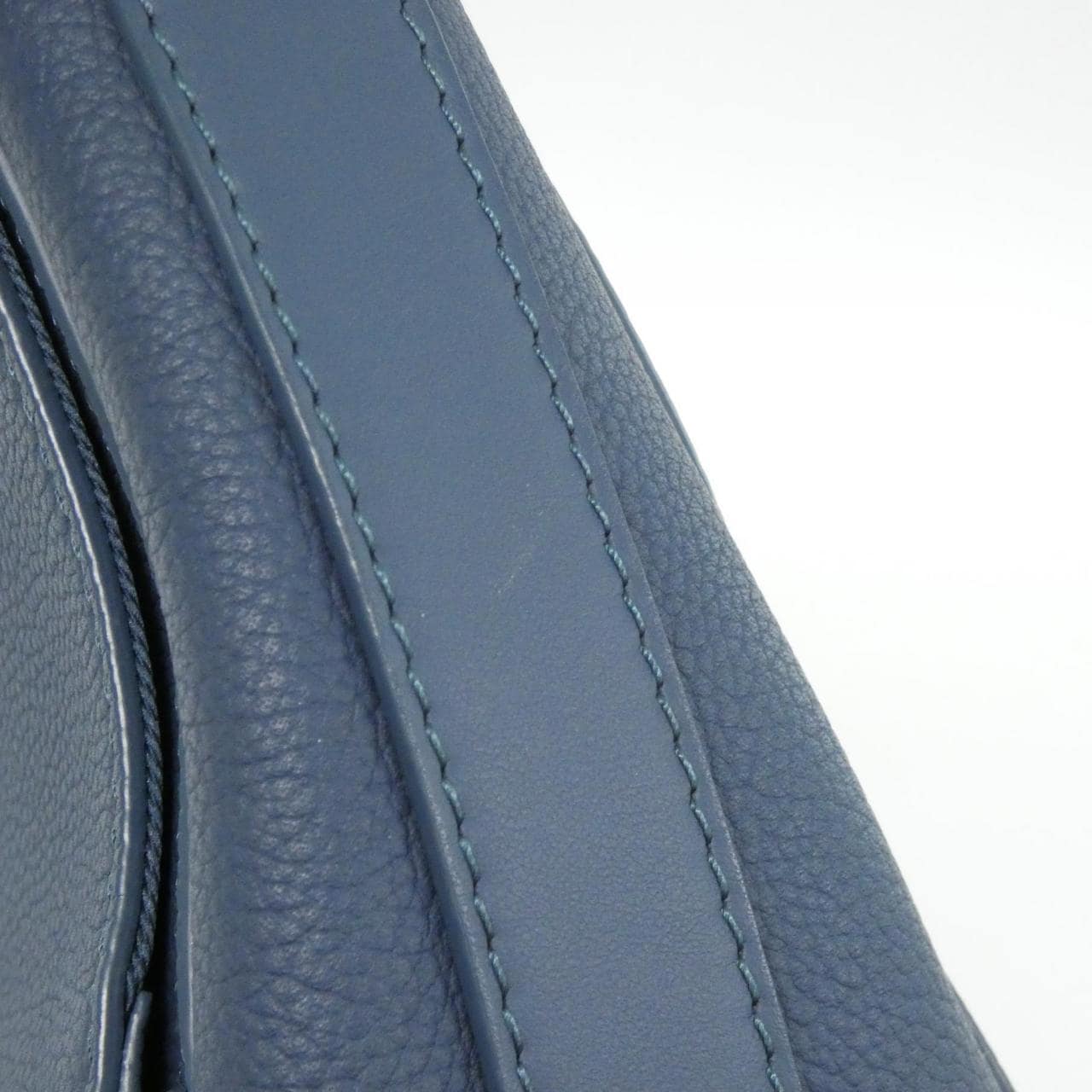 ルイヴィトン LVアエログラム テイクオフ メッセンジャー M23709 ショルダーバッグ