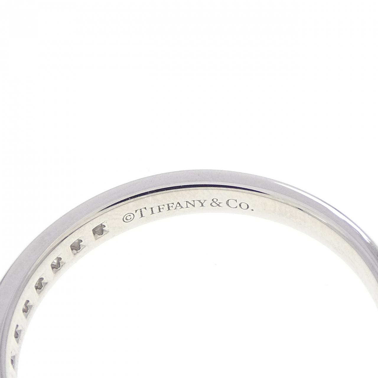 ティファニー ハーフサークル チャネルセッティング リング