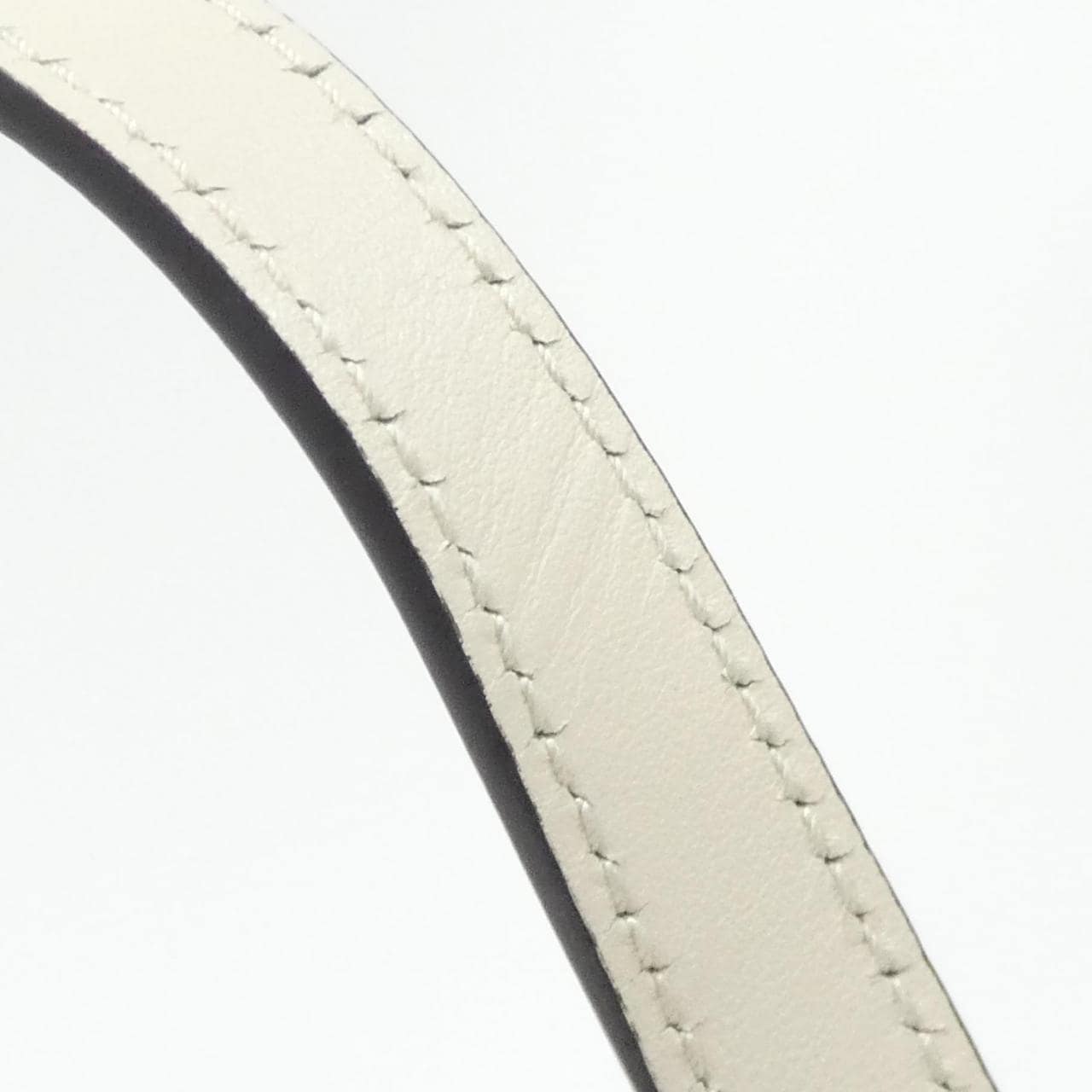 グッチ GG MARMONT 696123 DTDHT バッグ