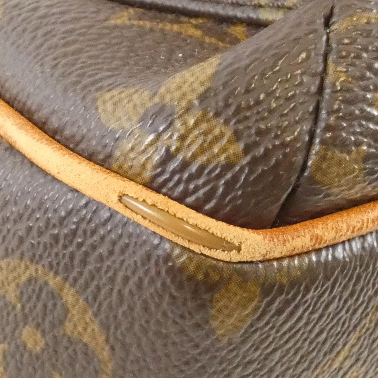 ルイヴィトン モノグラム ティカル GM M40077 ショルダーバッグ