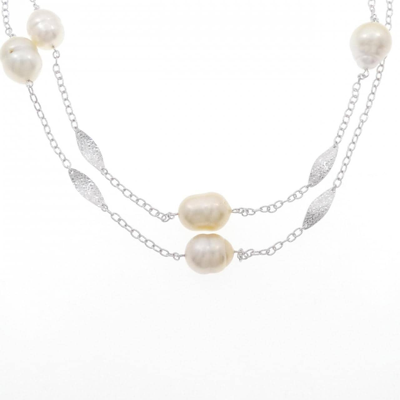 K18WG White Butterfly Pearl necklace