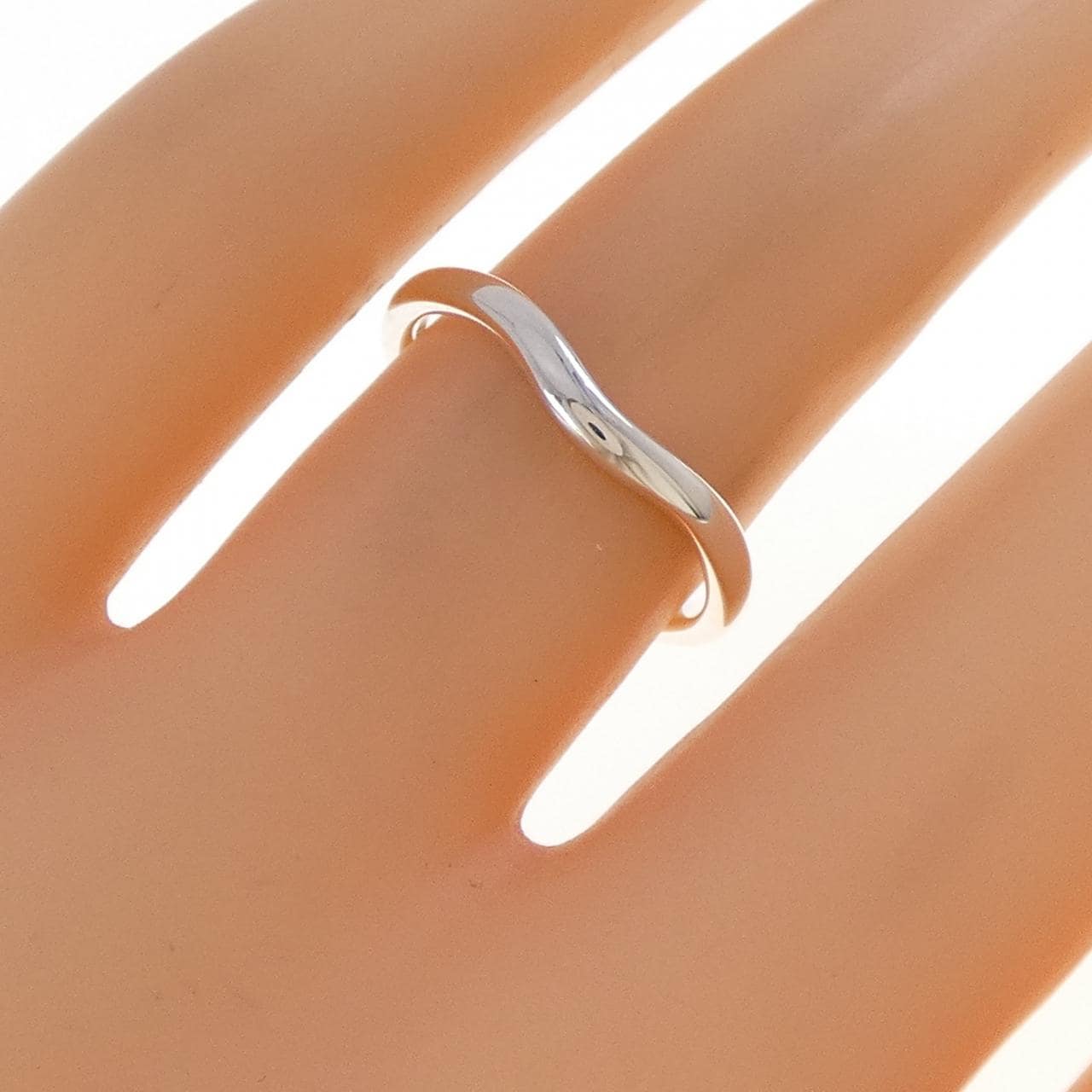 ティファニー カーブド リング