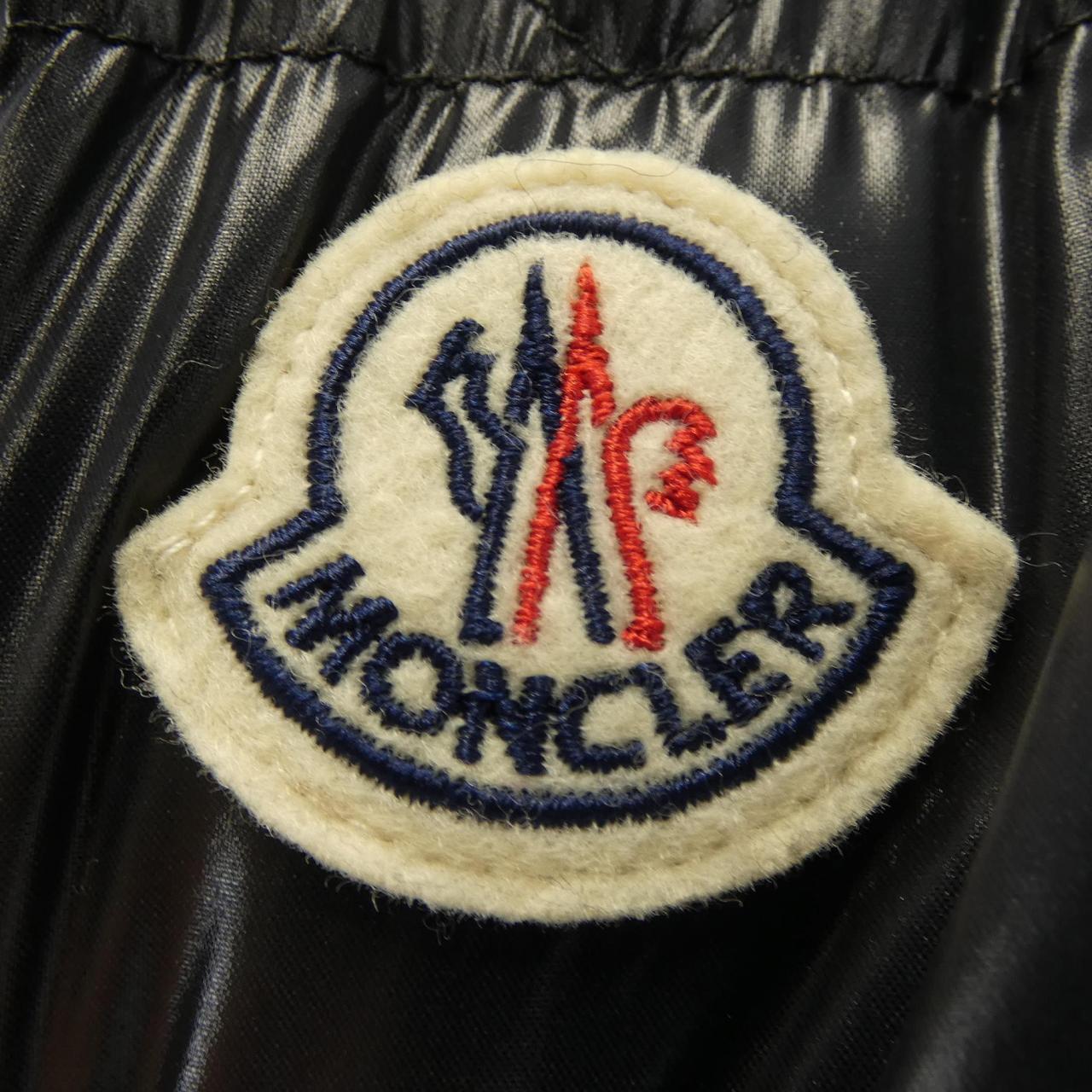 モンクレール MONCLER BERRIAT ダウンジャケット