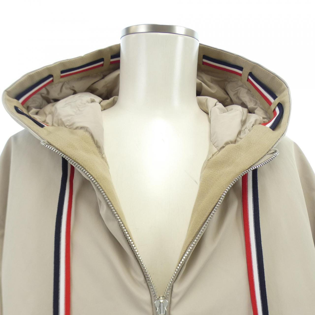 モンクレール MONCLER ダウンジャケット