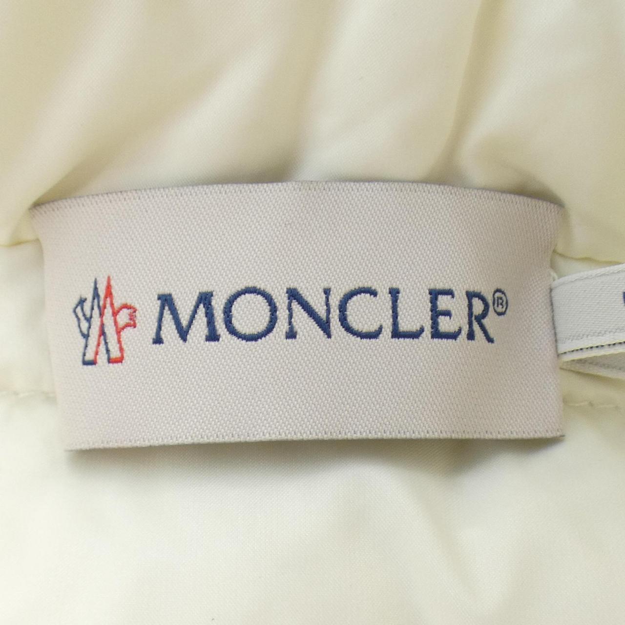 MONCLER蒙克勒羽绒服