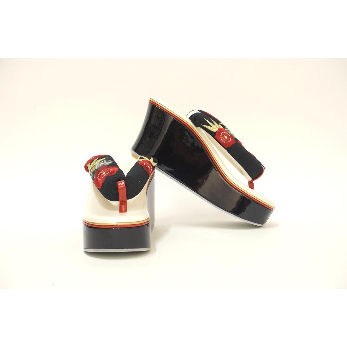 【新品】女草履　松竹梅　Ｆサイズ